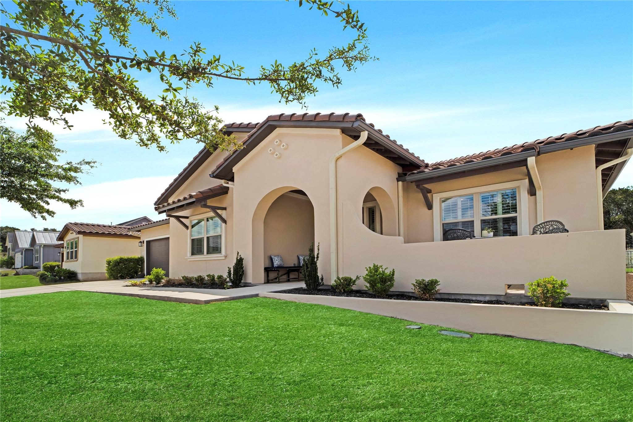 Mediterranean / spanish-style house with a front 