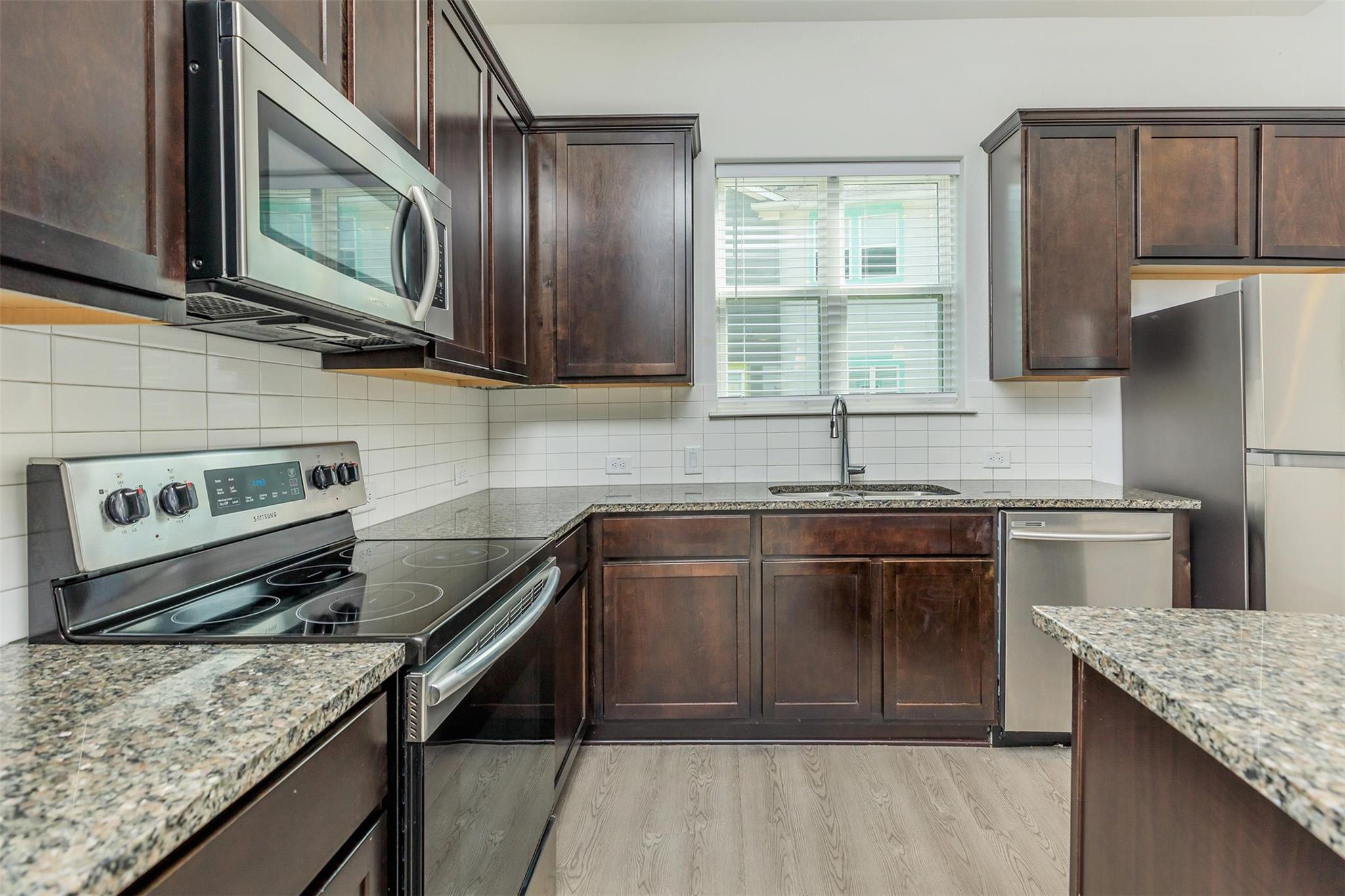 Listing photo 1 of 428  Ozark Trail Trl