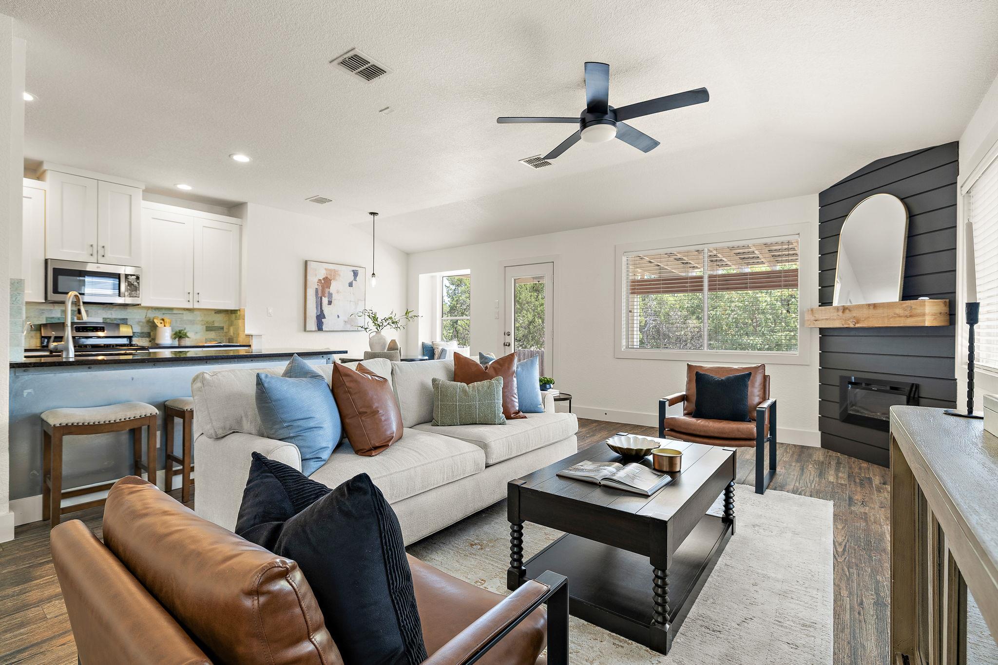 Foto del anuncio 1 de 3507  Rock Shelf Ln