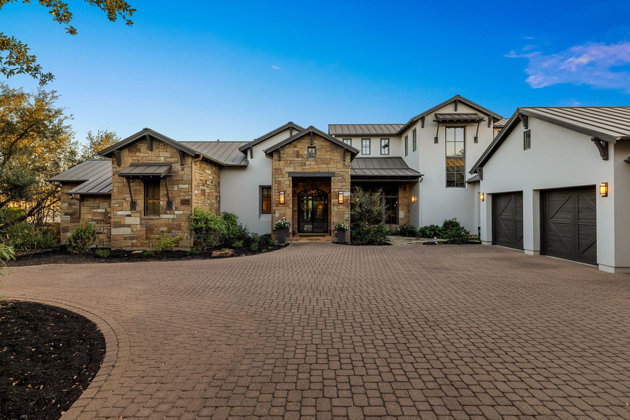 Ảnh nhà đang rao bán 1 của 12317  Emory Oak Ln