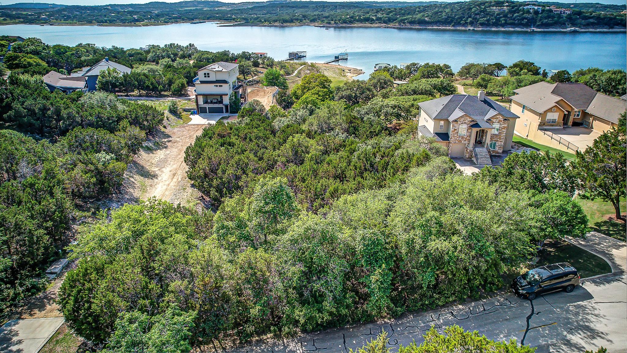Listing photo 1 of 400  Lakefront Dr