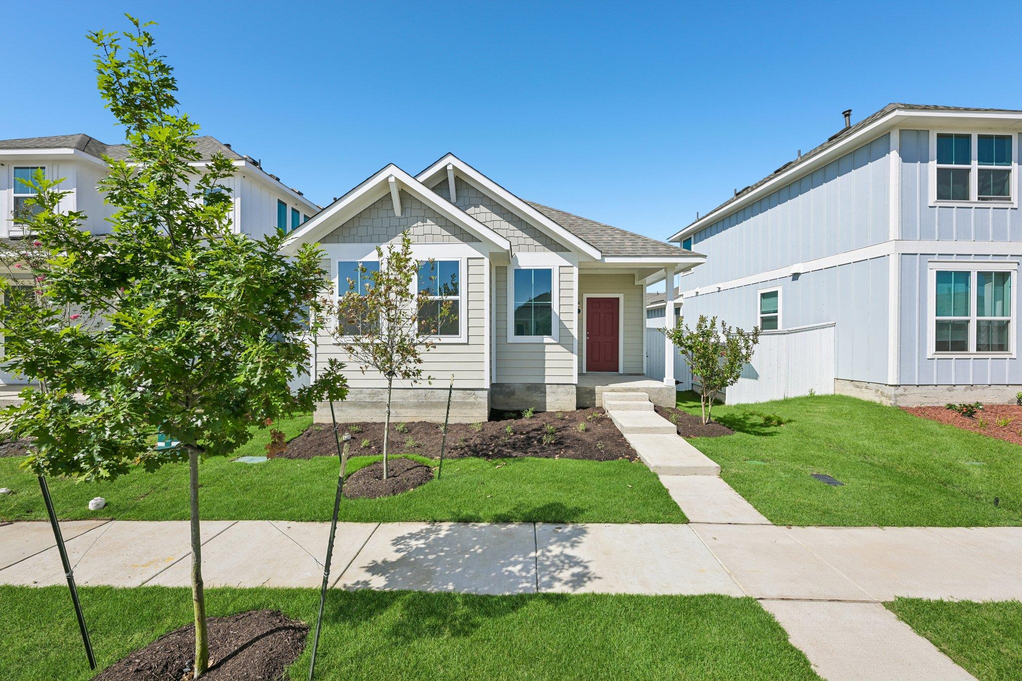 Listing photo 1 of 154  Daylily Dr