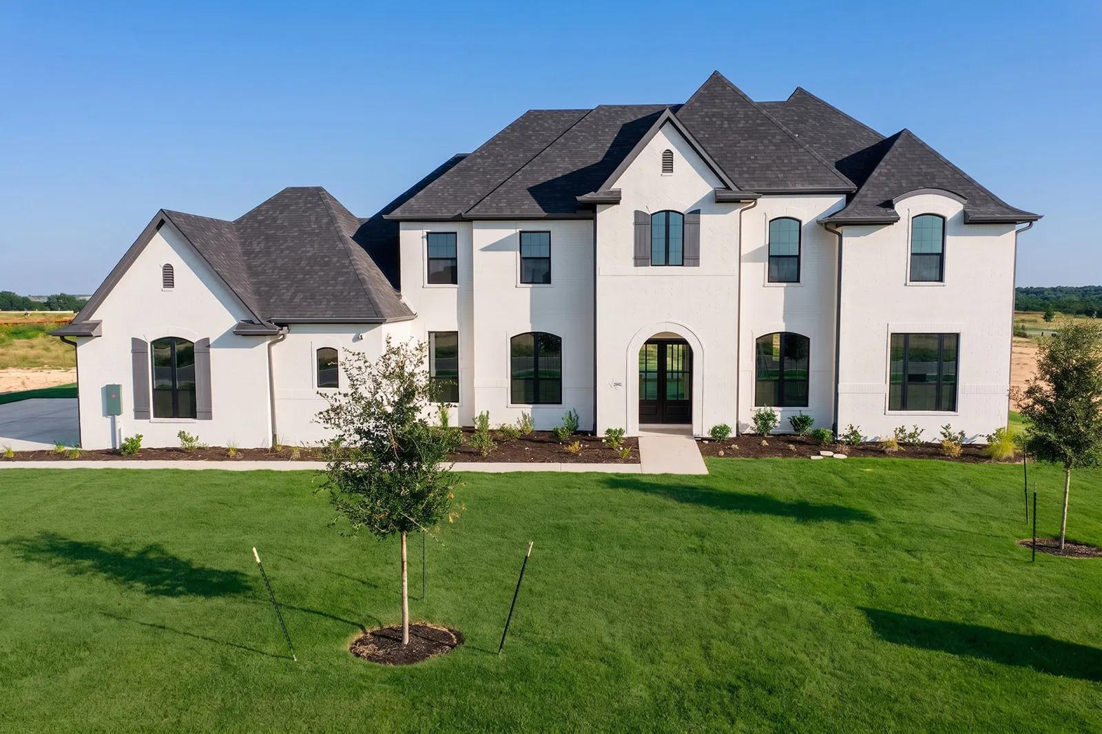 Listing photo 1 of 2992  Heritage Heights Rd