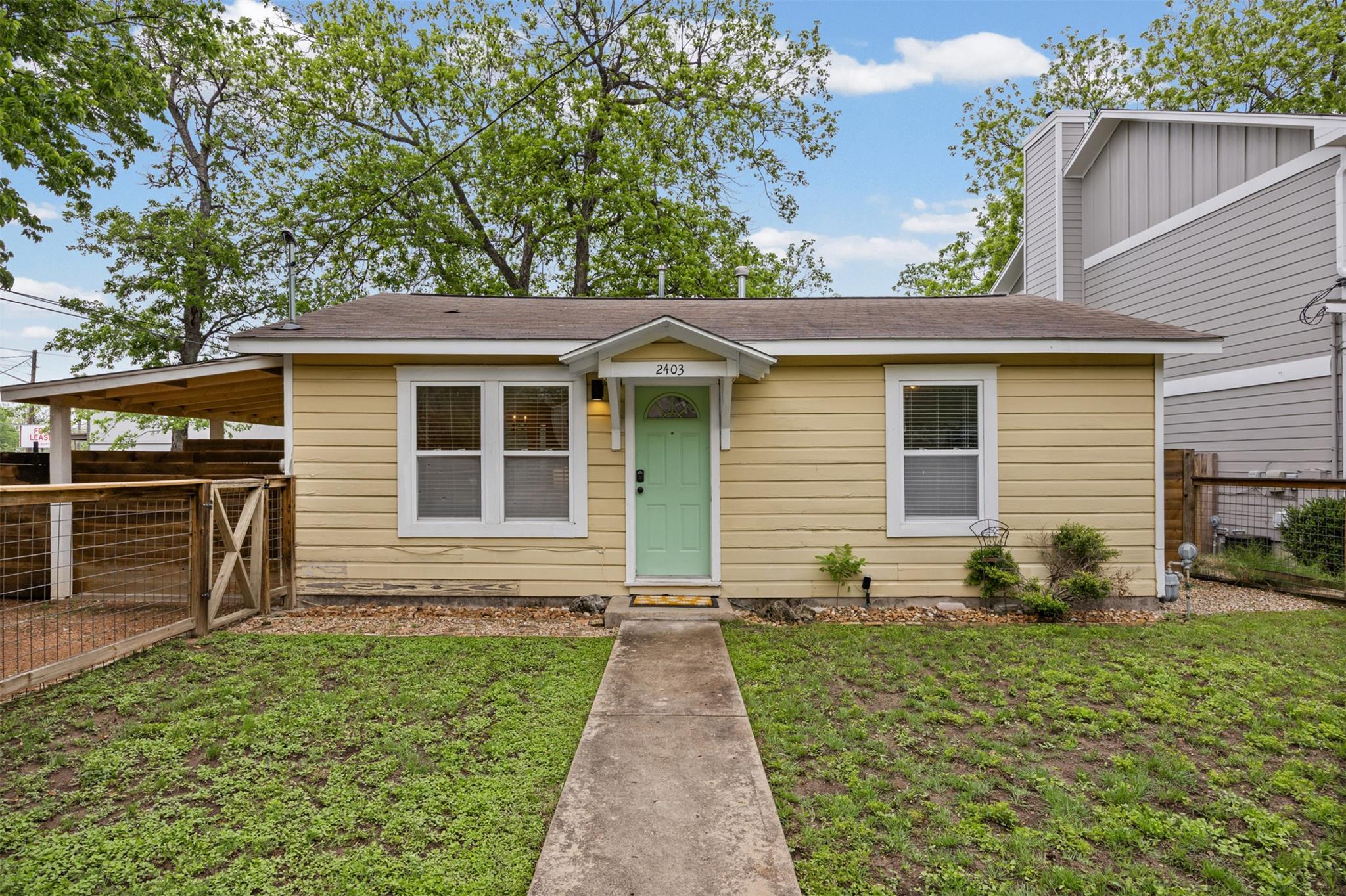Listing photo 1 of 2403 S 2nd St