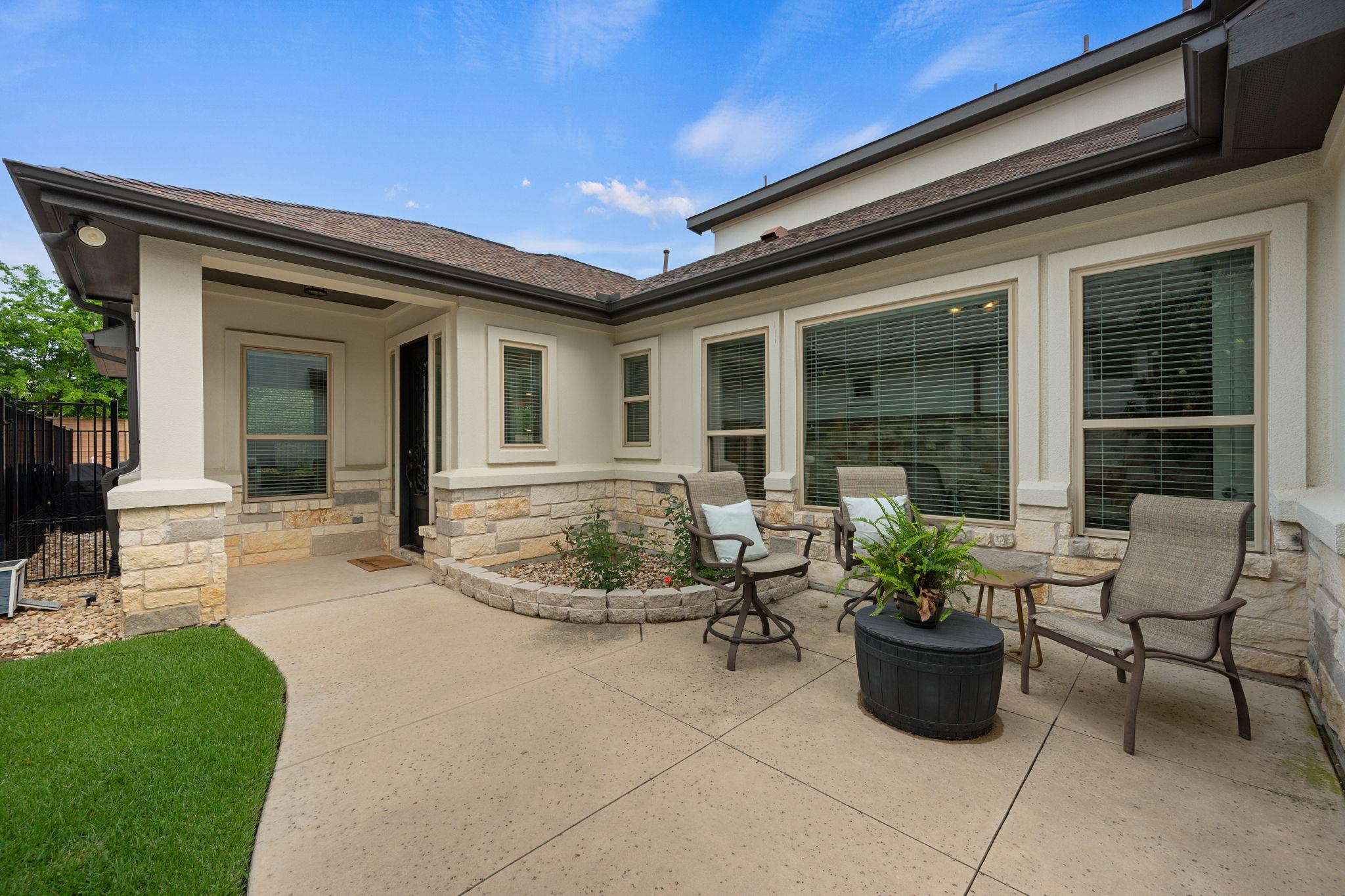 Listing photo 1 of 401  Skyflower Dr