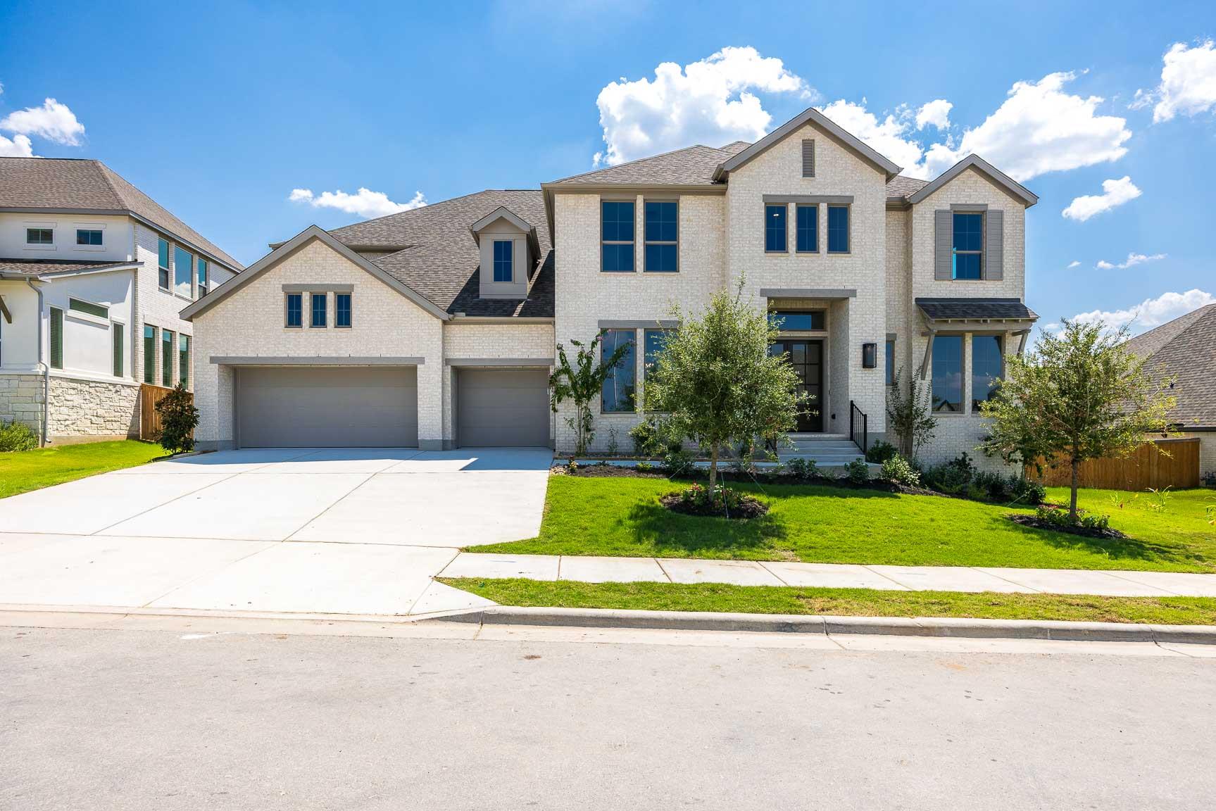 Listing photo 1 of 1645  Hosanna Grande Way