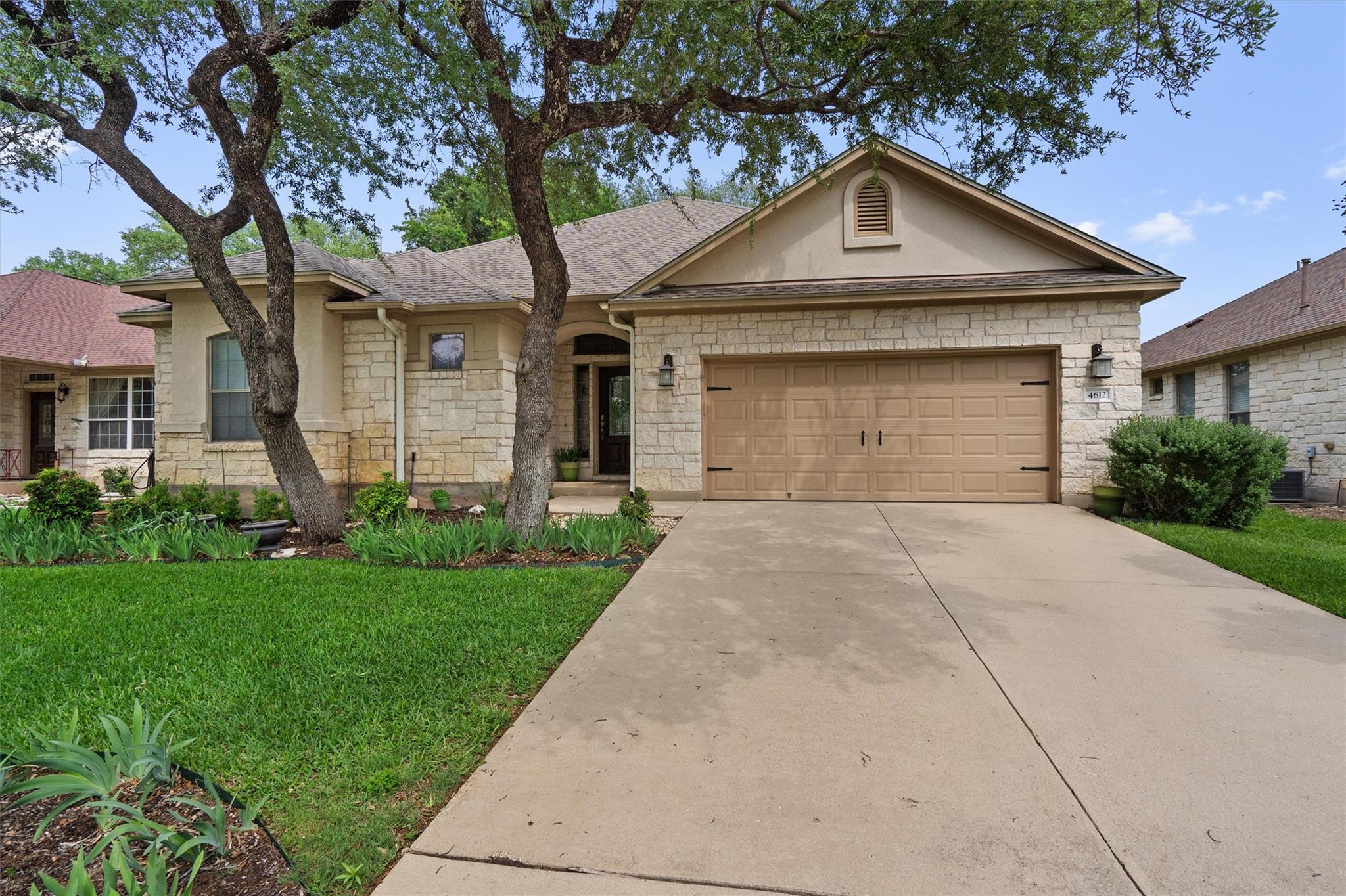 Listing photo 1 of 4612  Sonora Trce