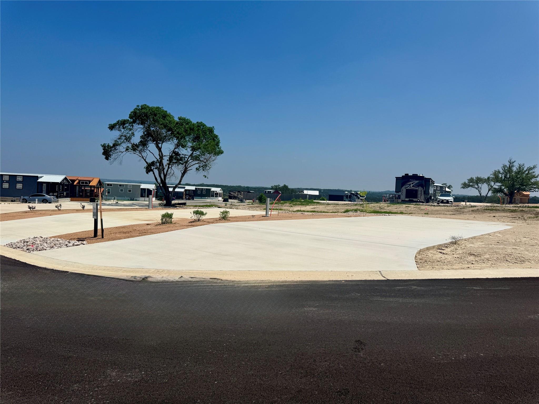 Listing photo 1 of 5386  Ranch Road 1376 Rd  #268