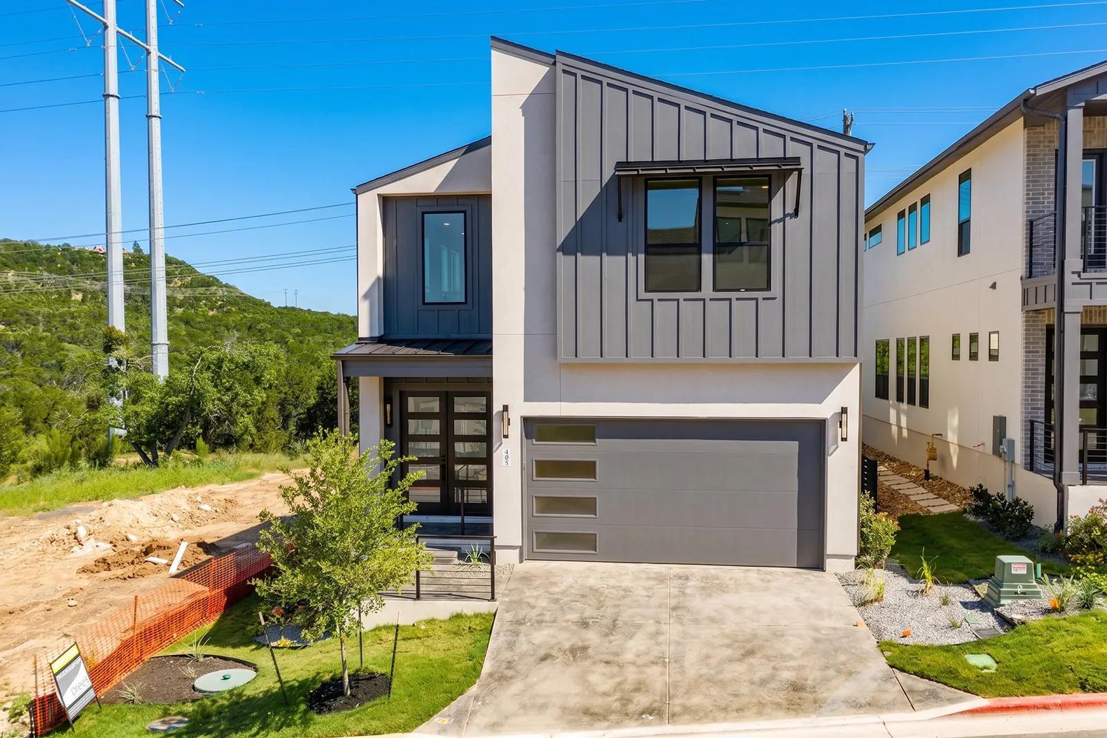 Listing photo 1 of 405  Austin Heights Rd