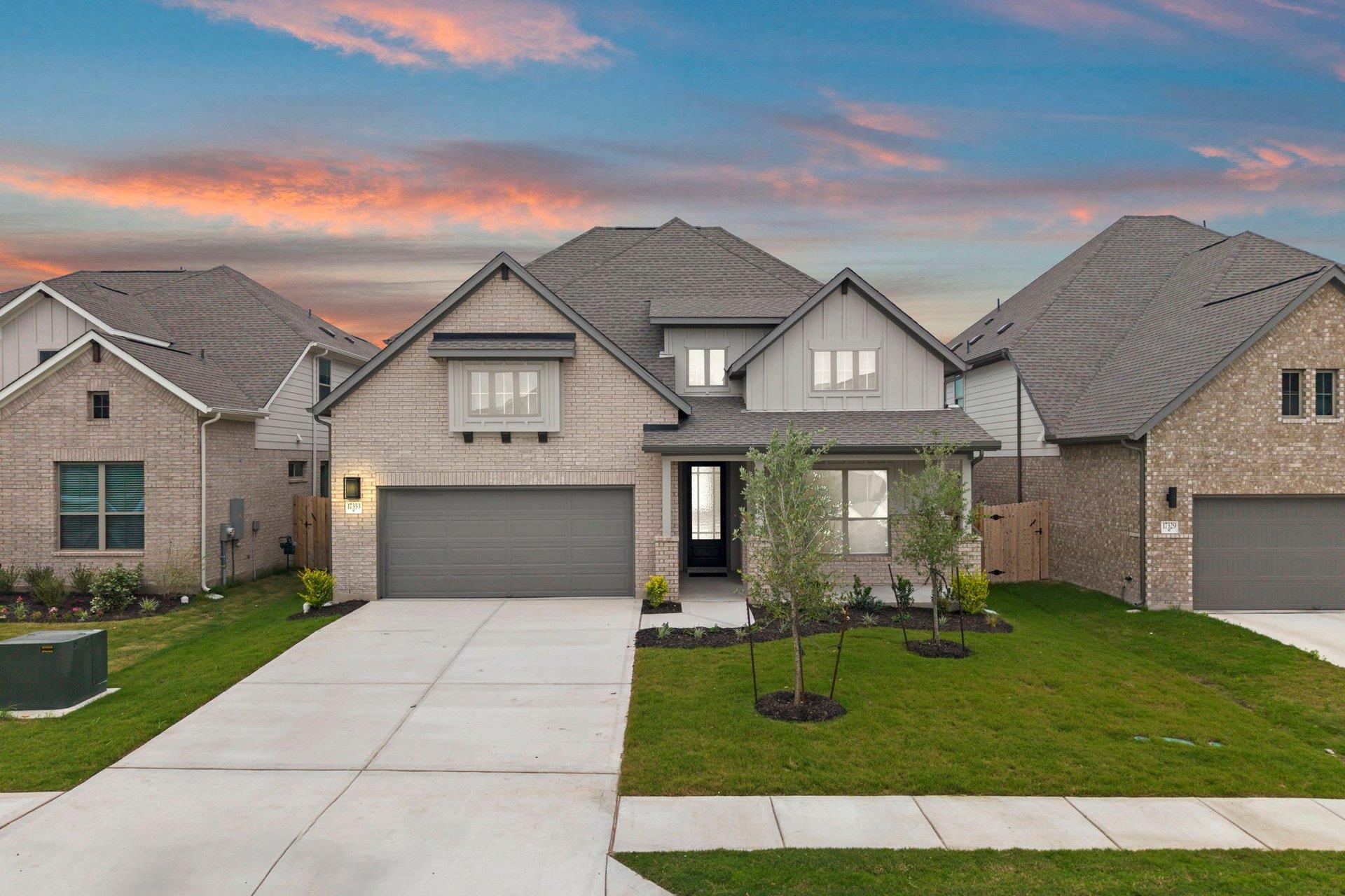 Listing photo 1 of 17333  Graces Path