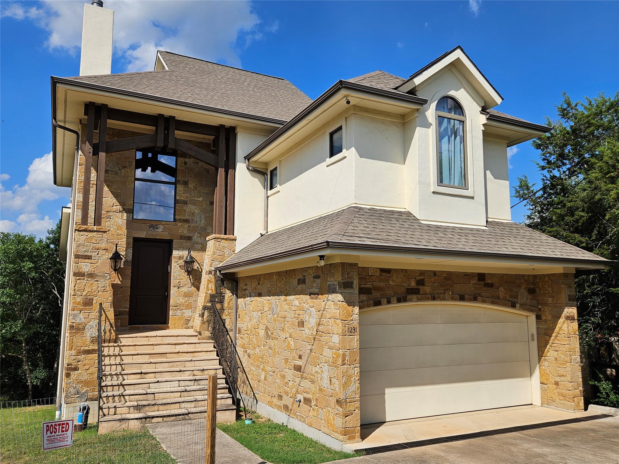 Listing photo 1 of 1231  Lake Shore Dr