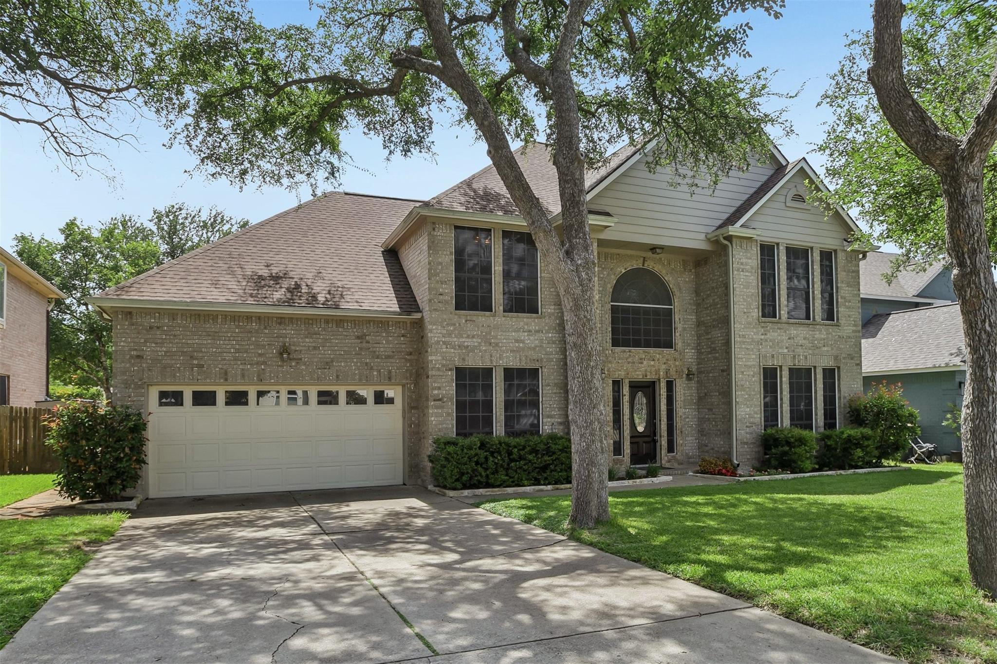 Listing photo 1 of 12712  Twisted Briar Ln