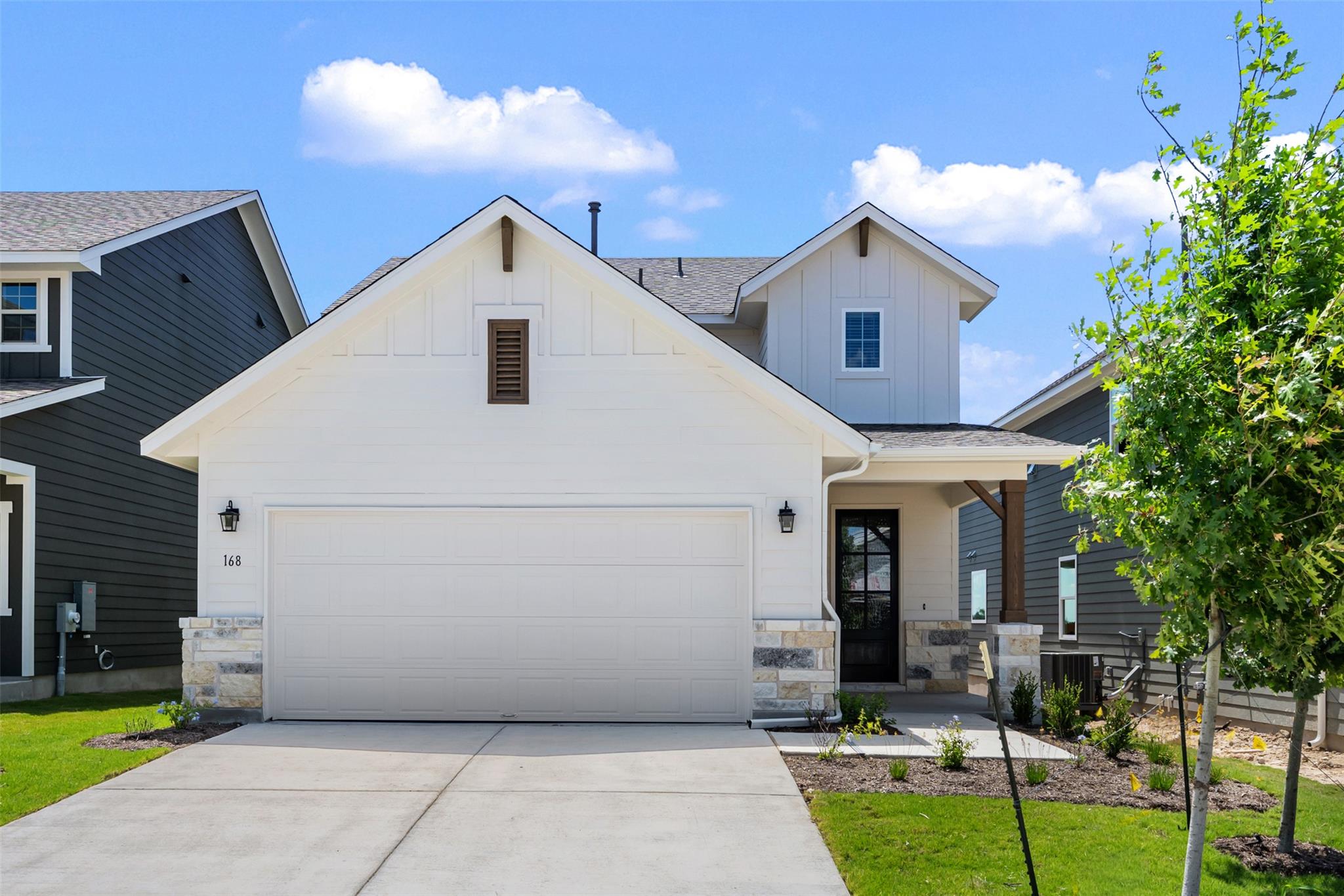 Listing photo 1 of 168  Ranier Way