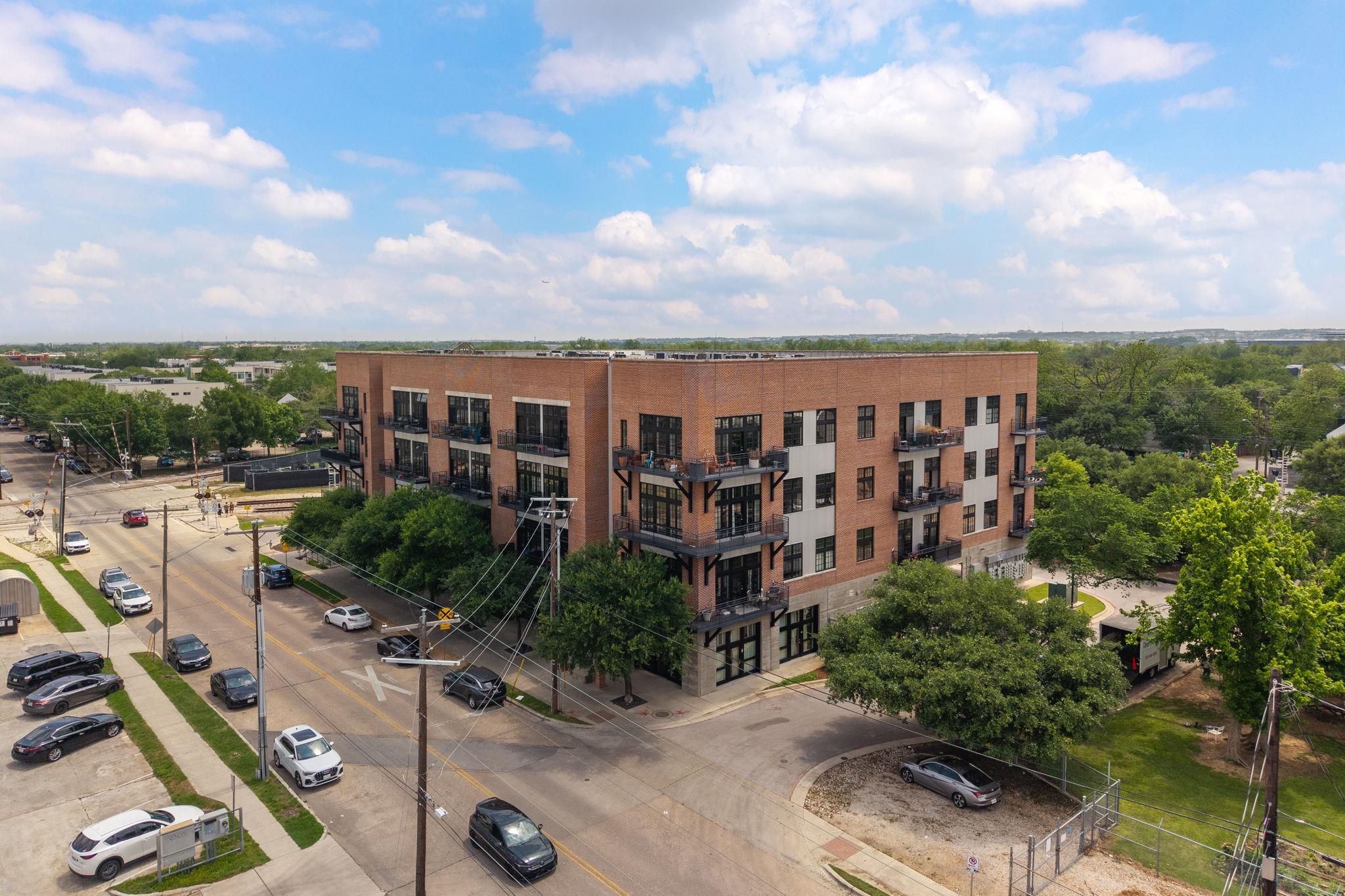 Listing photo 1 of 2235 E 6th St  #106