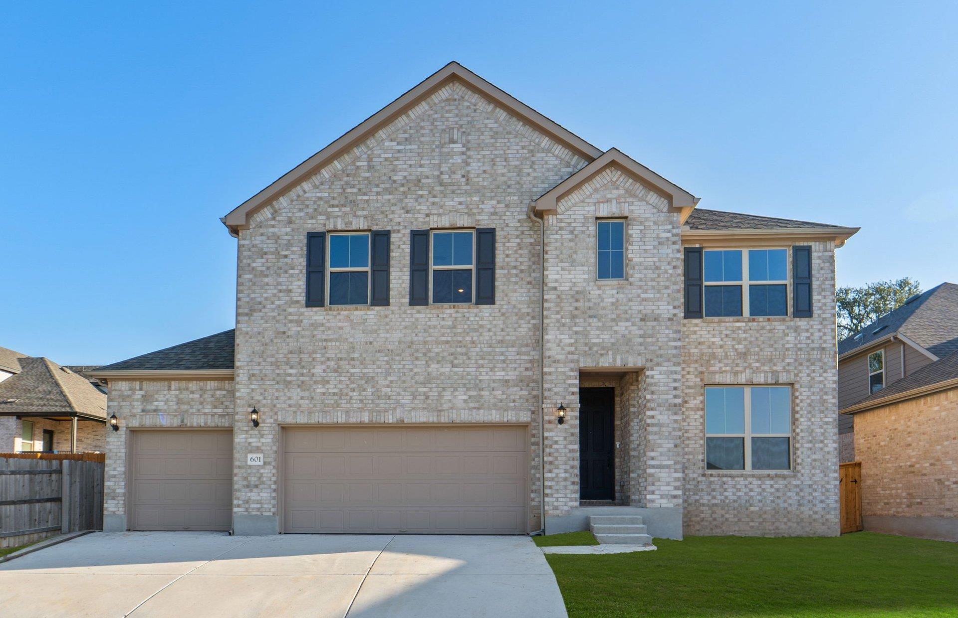 Listing photo 1 of 601  Ridge Point Dr