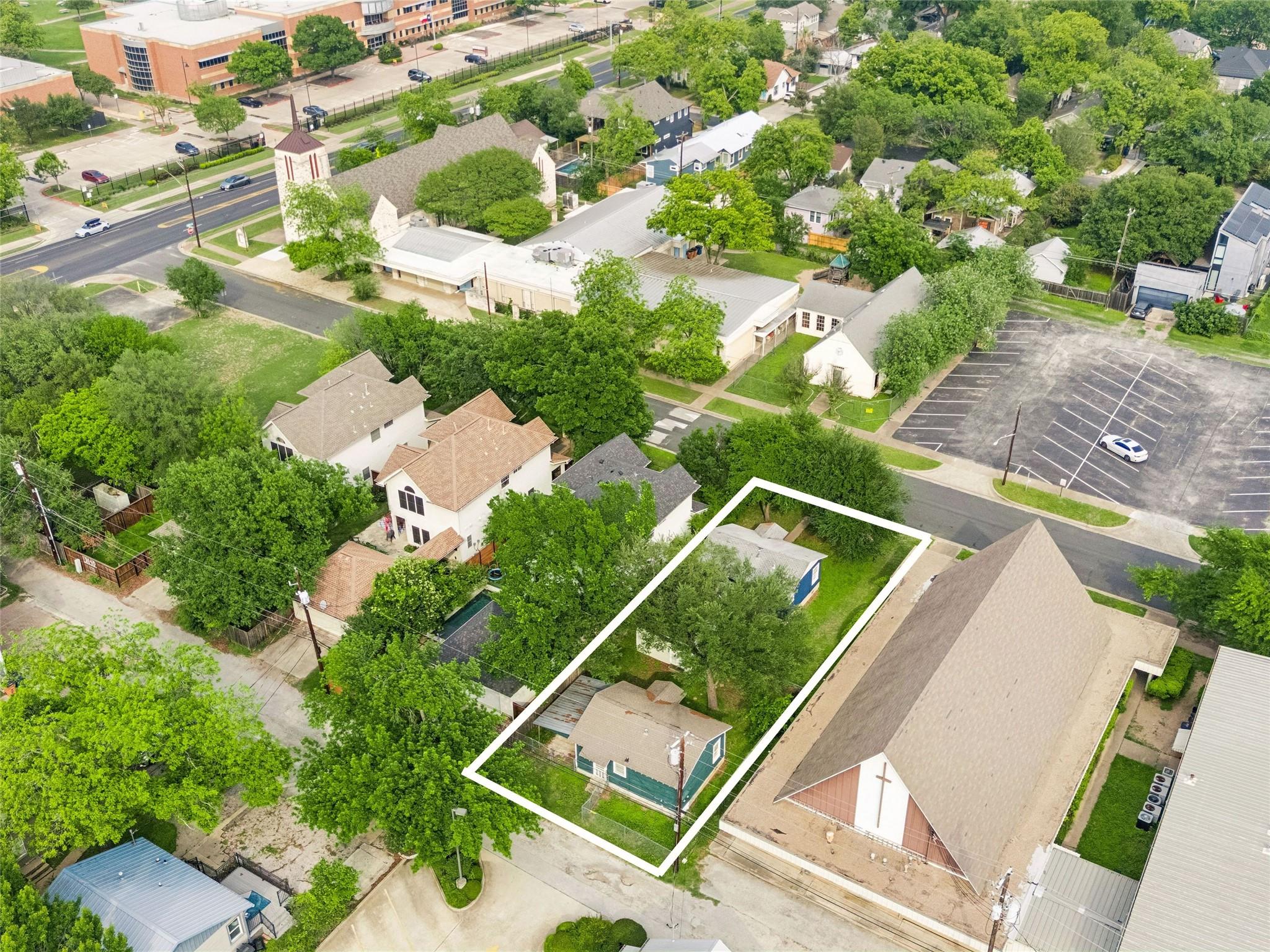 Listing photo 1 of 4408  Maybelle Ave