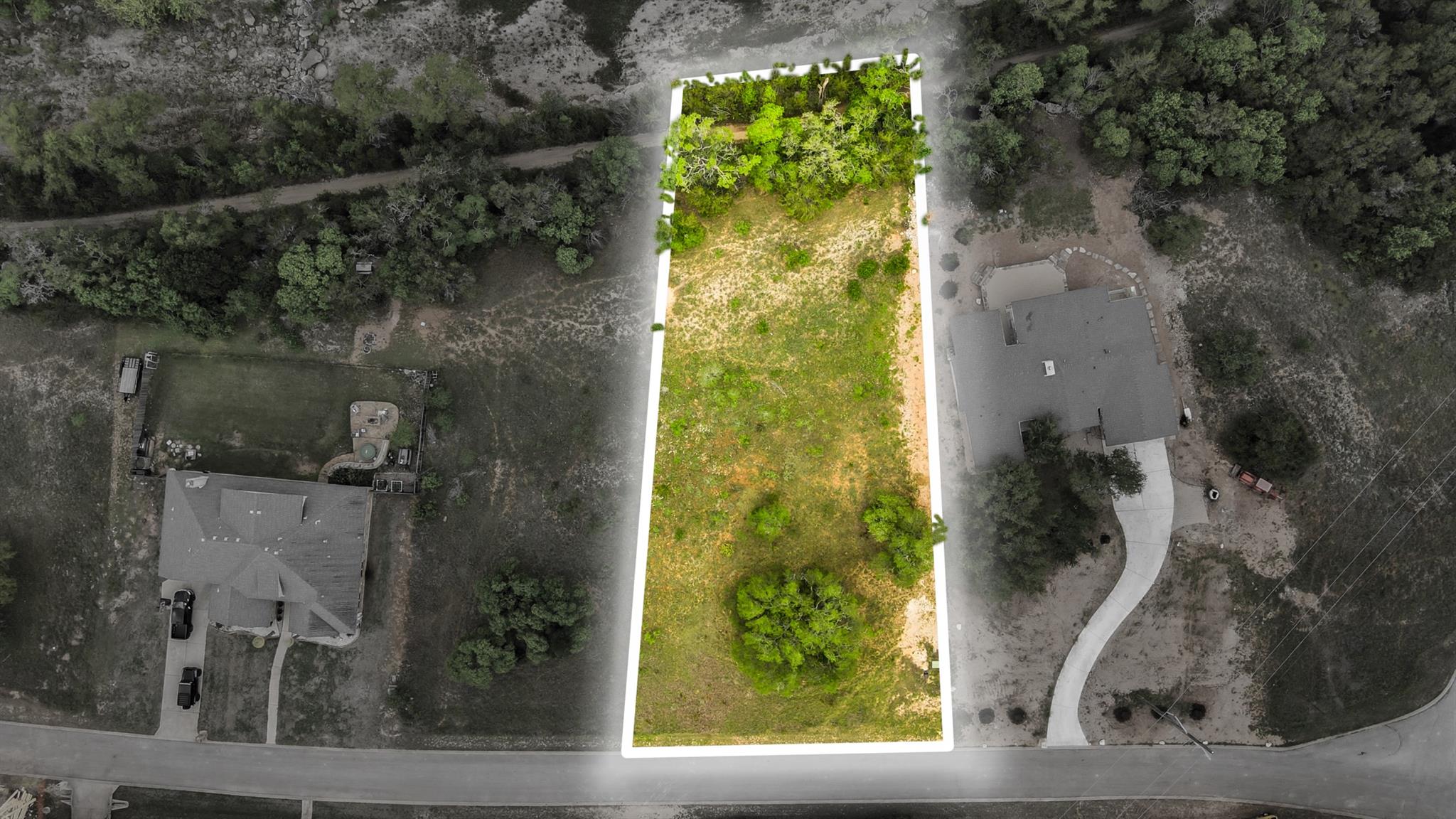 Listing photo 1 of 320  Onion Creek Ln