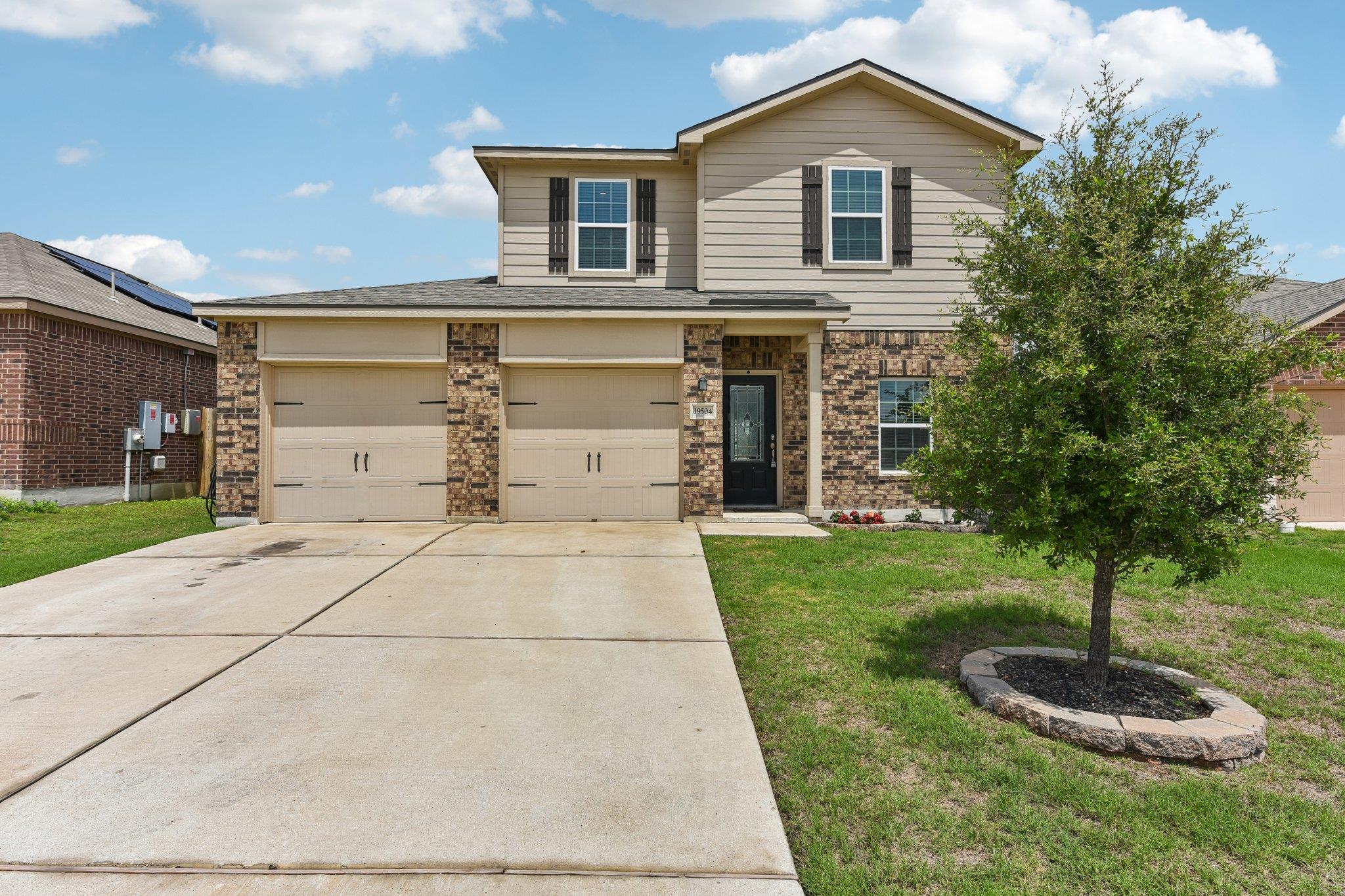 Ảnh nhà đang rao bán 1 của 19504  Andrew Jackson St