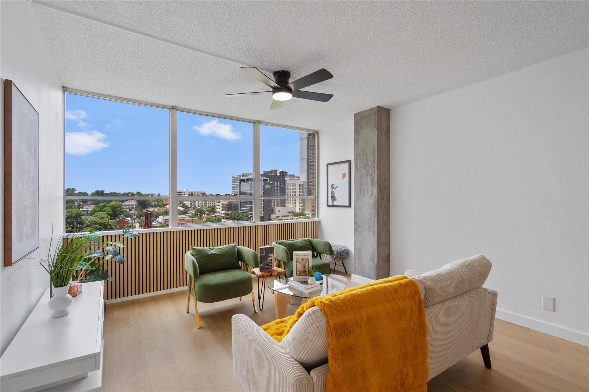 Listing photo 1 of 1800  Lavaca St  #A613