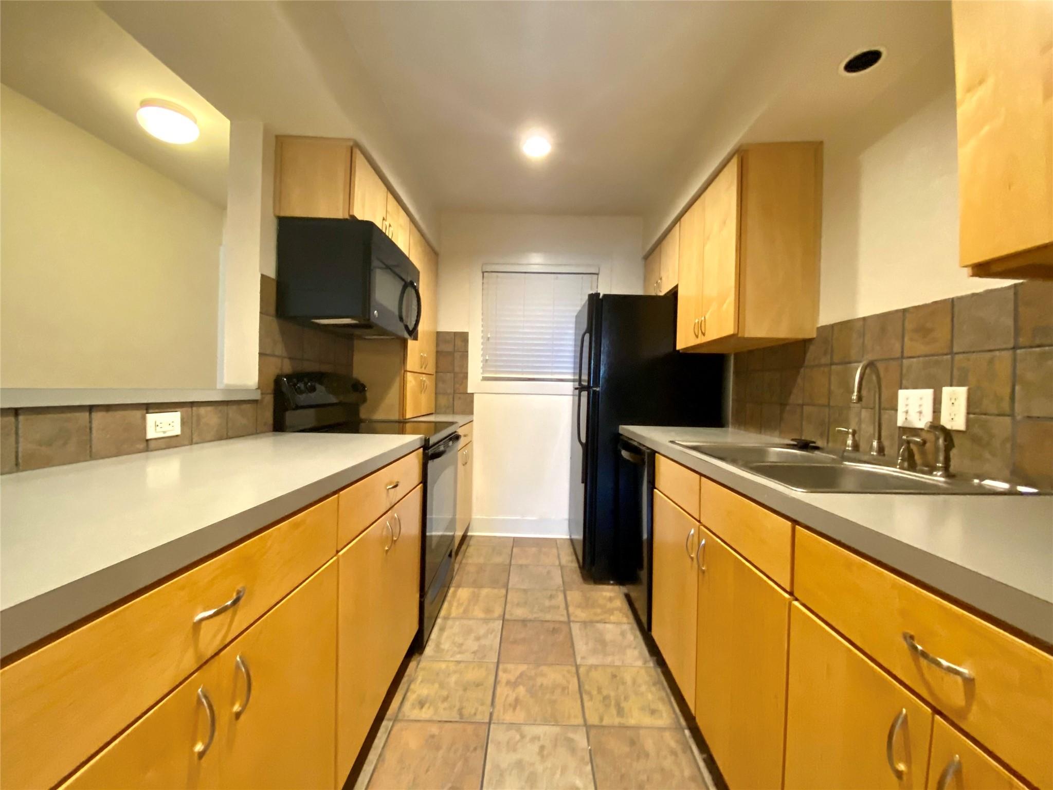 Listing photo 1 of 3815  Guadalupe St  #207