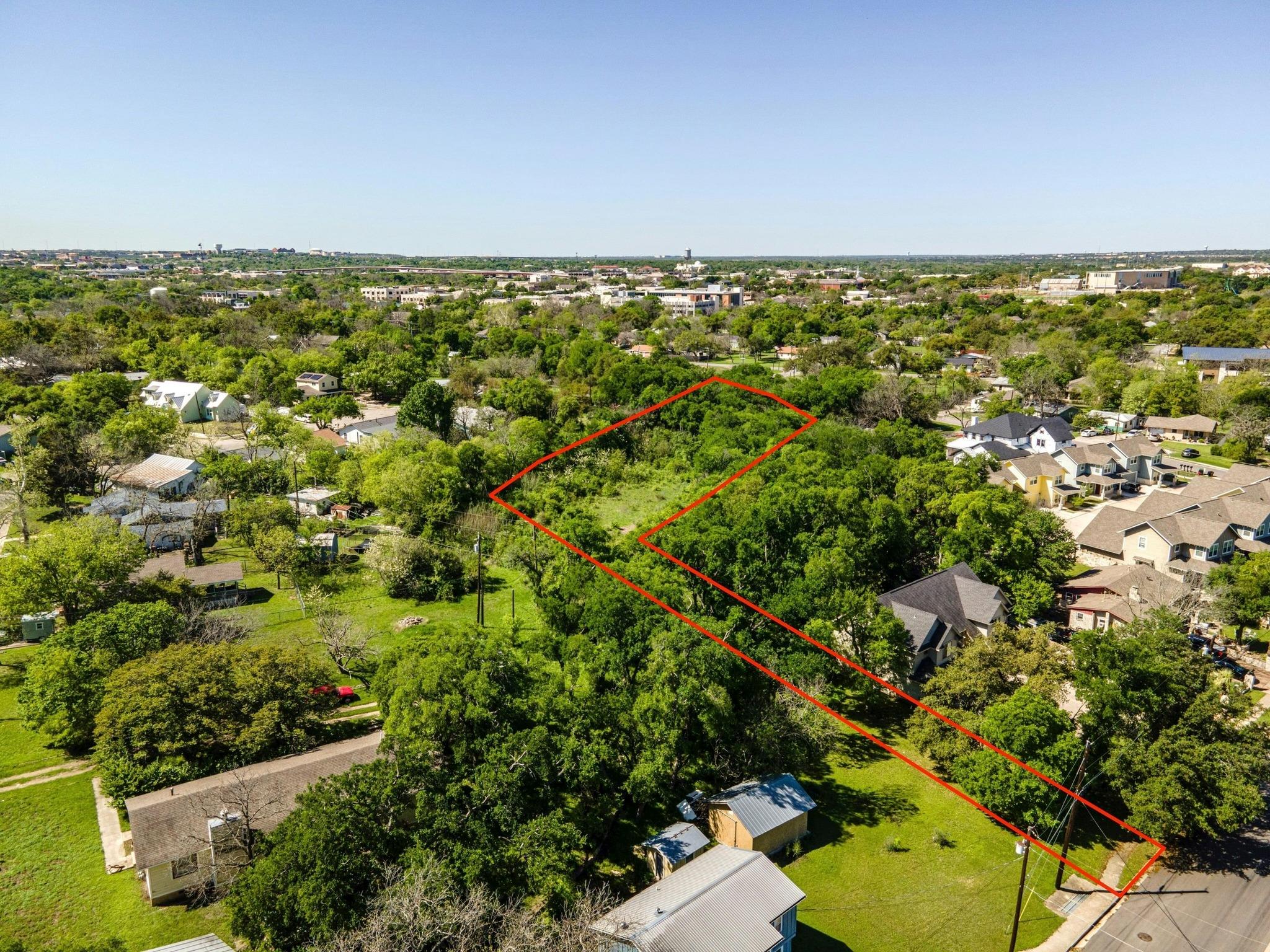 Listing photo 1 of 615  Pecan Ave