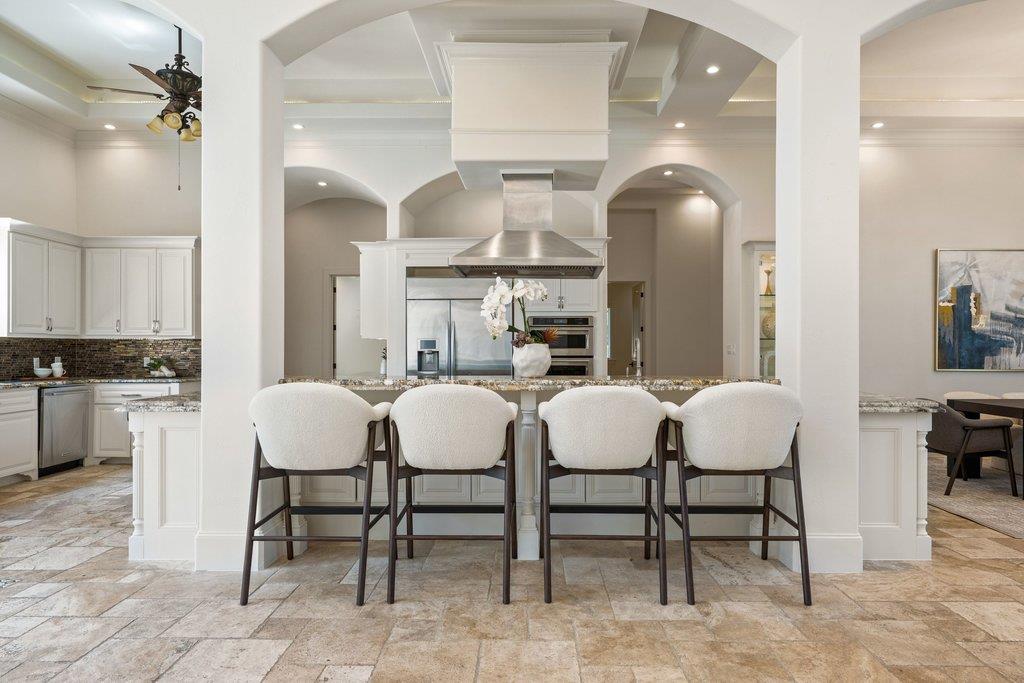 Listing photo 1 of 102  Long Point Cv