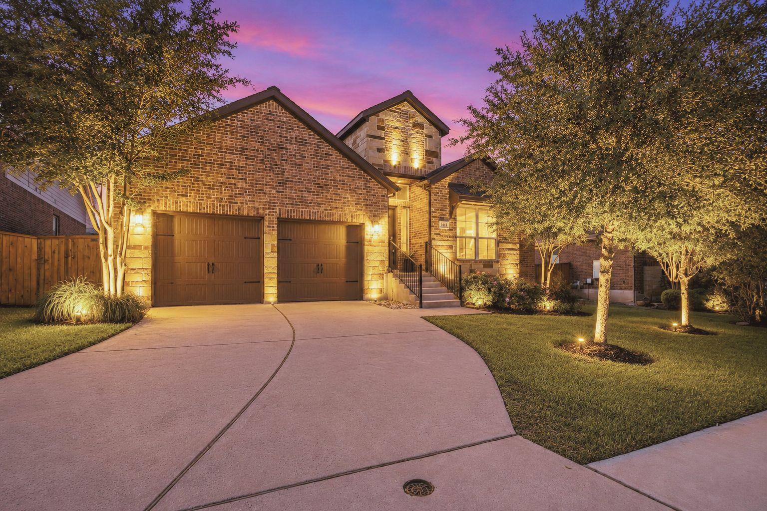 Listing photo 1 of 1213  Lakeside Ranch Rd