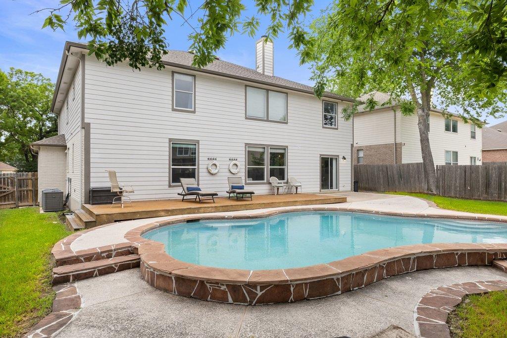 Listing photo 1 of 208  Settlers Valley Dr