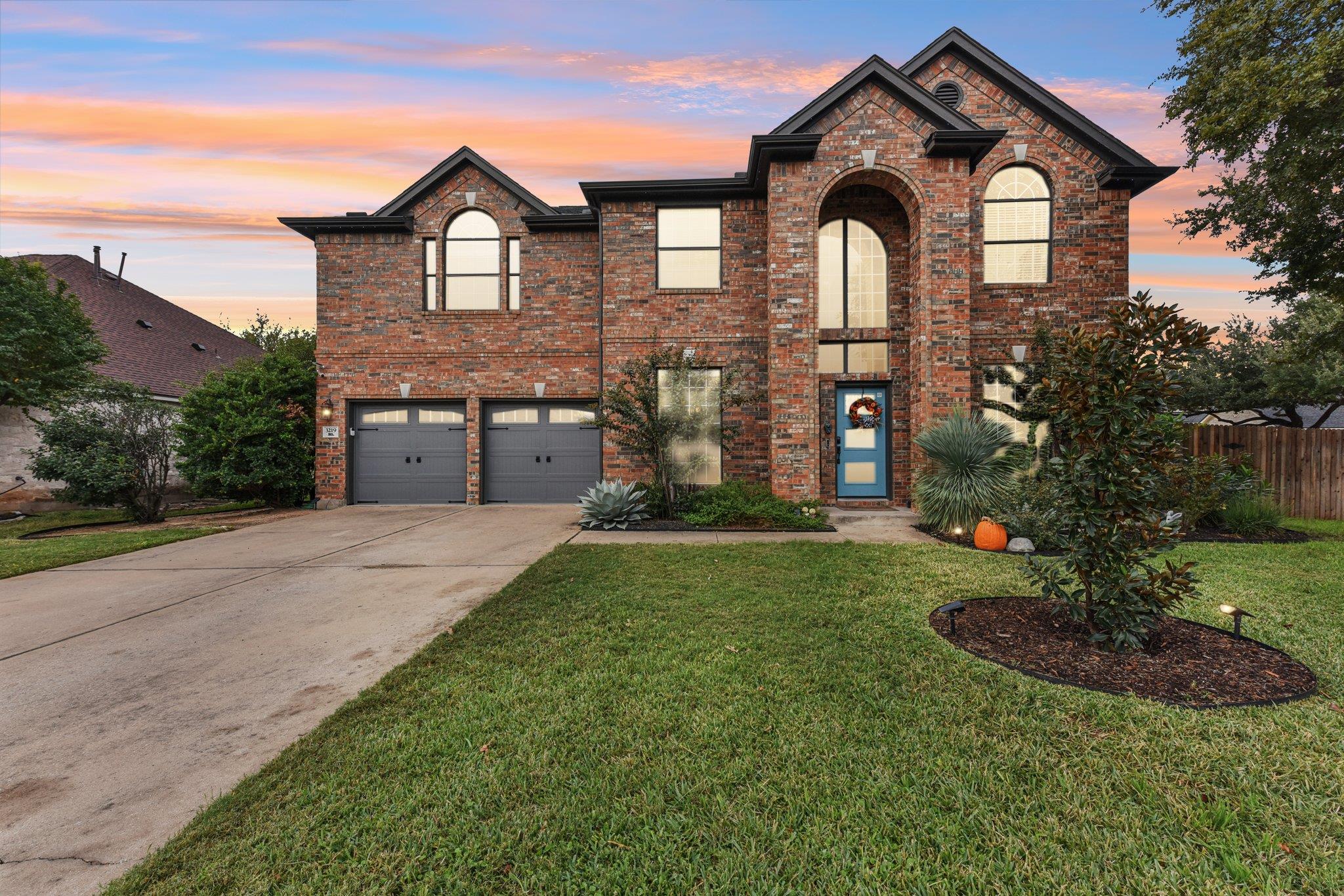 Listing photo 1 of 3219  Ash Glen Ln