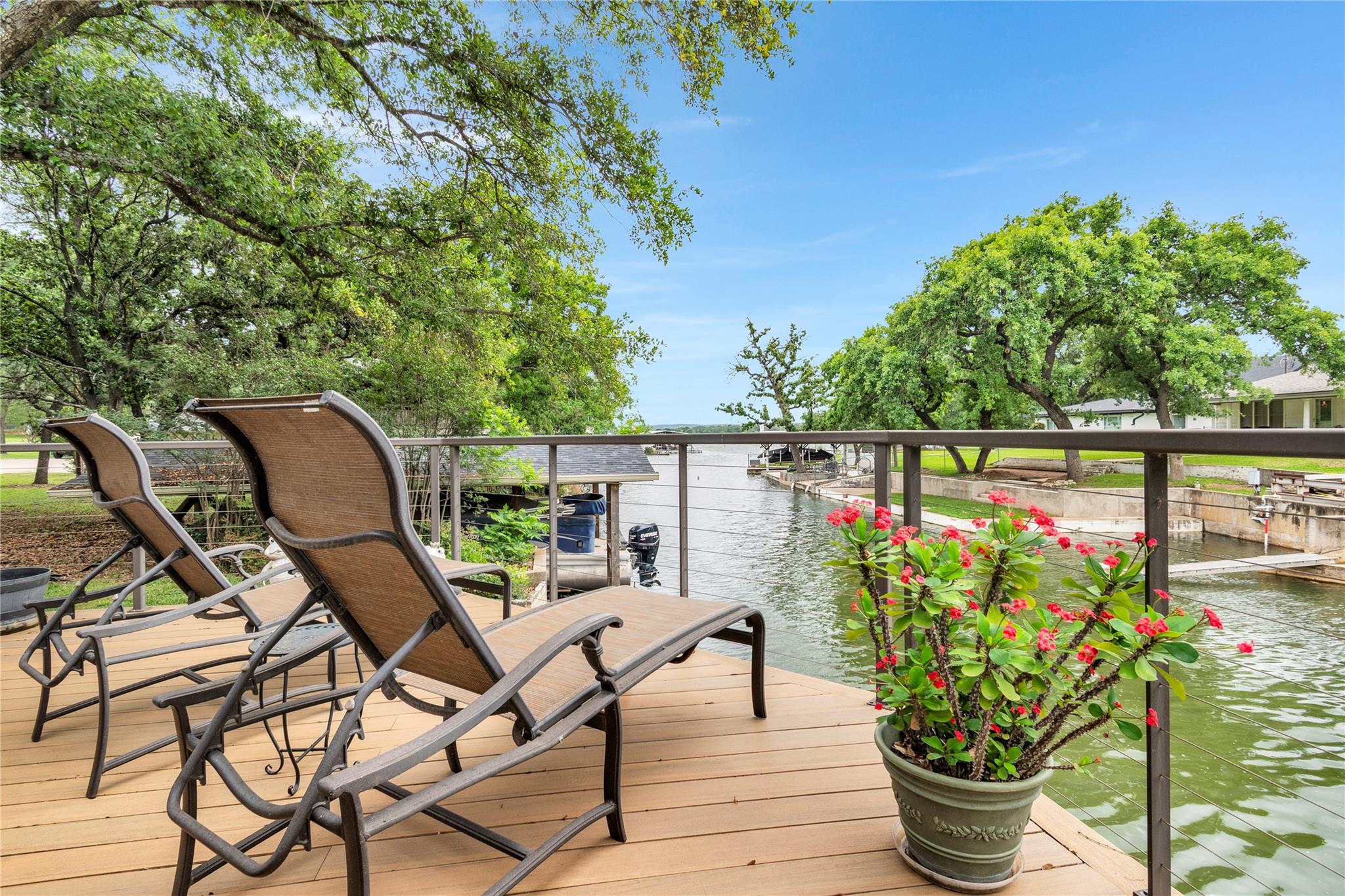 1122  Hill Circle East Dr 매물 사진 1