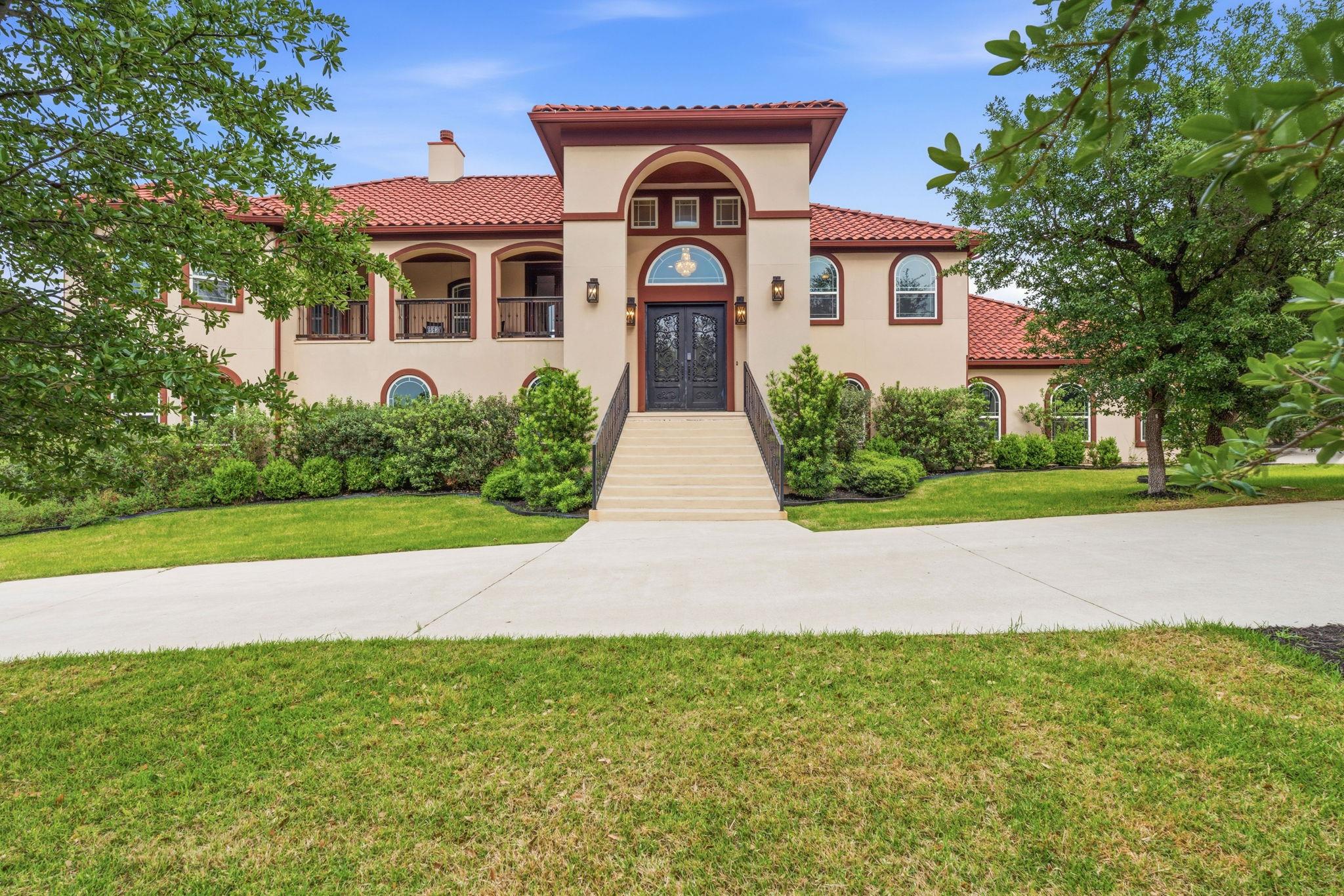 Listing photo 1 of 427  Bella Montagna Cir
