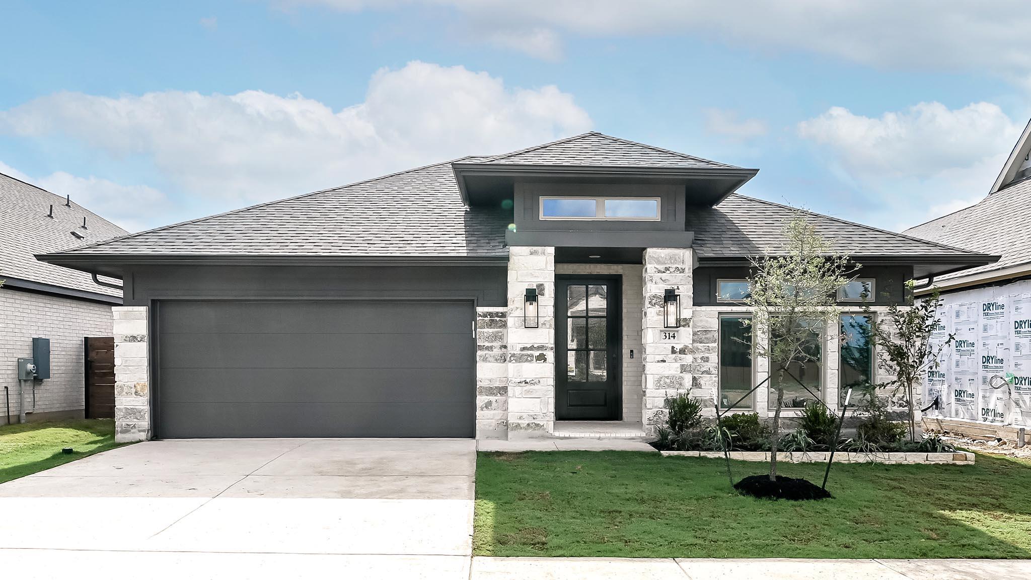 Listing photo 1 of 314  Foxfire Cv