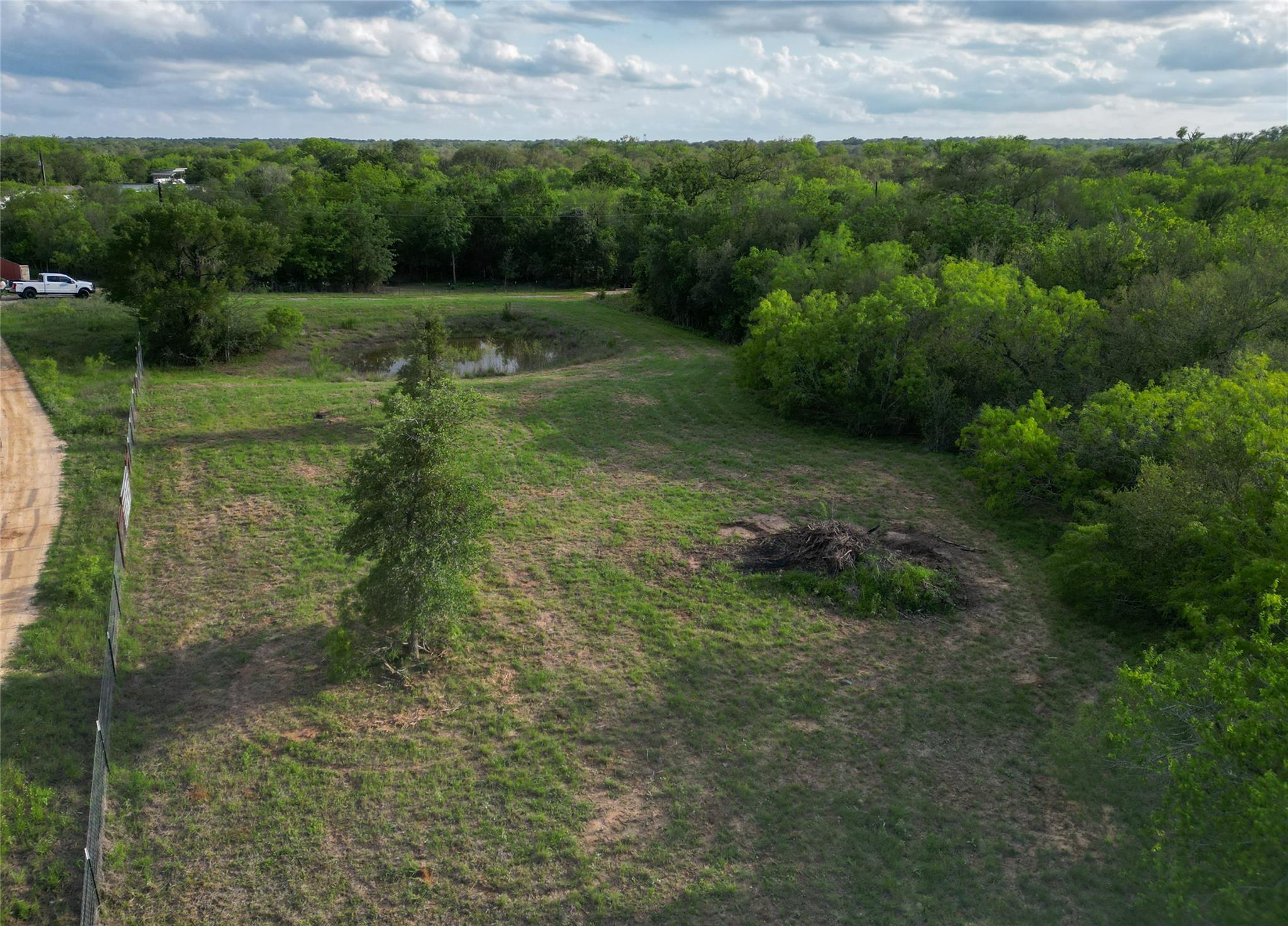 Listing photo 1 of 00  McDonald Lane None