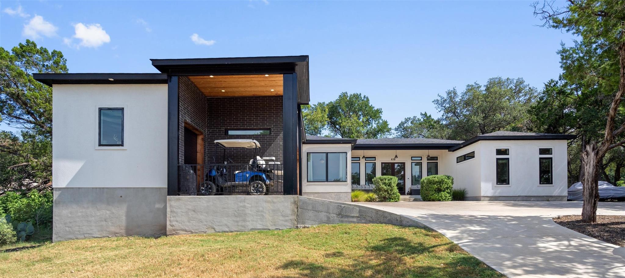 Listing photo 1 of 418  Venture Blvd S