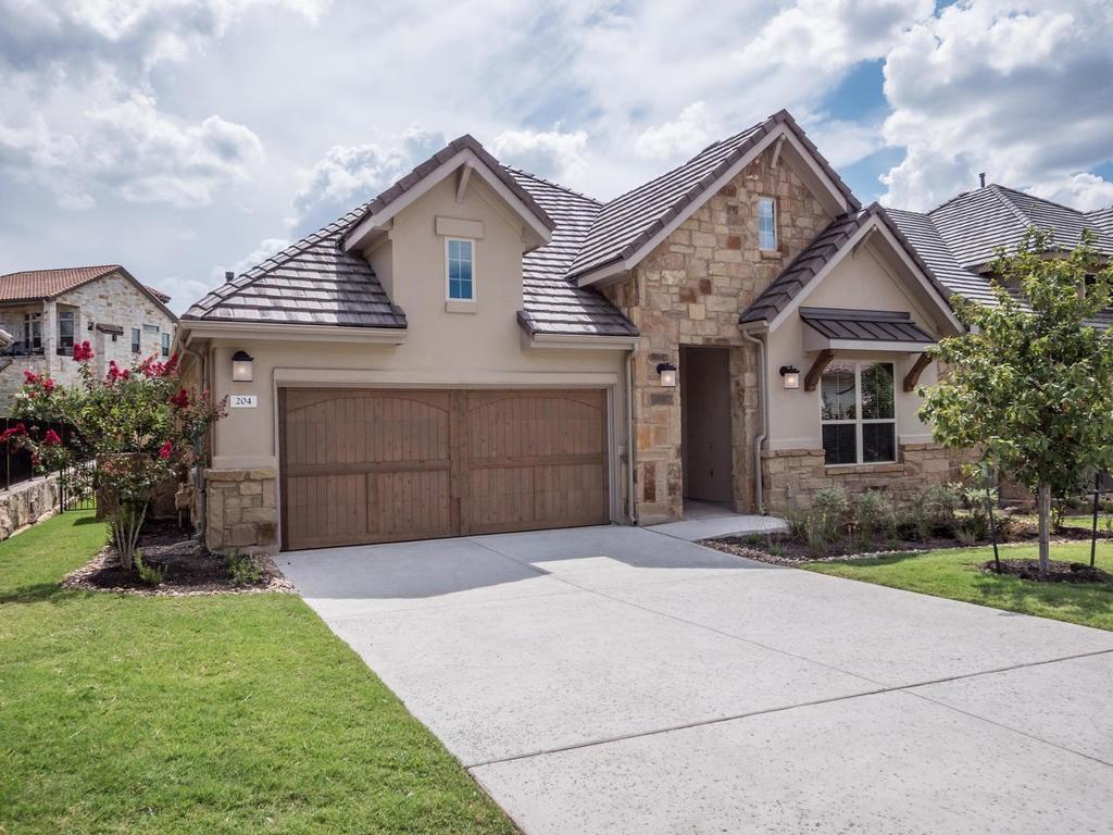 Listing photo 1 of 204  Maxwell Way