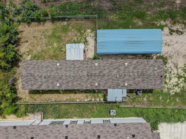 Listing photo 1 of 119  Royal St