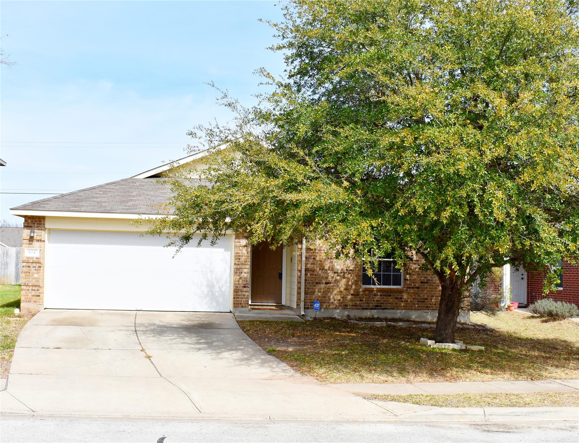 Listing photo 1 of 804  Lavaca Loop