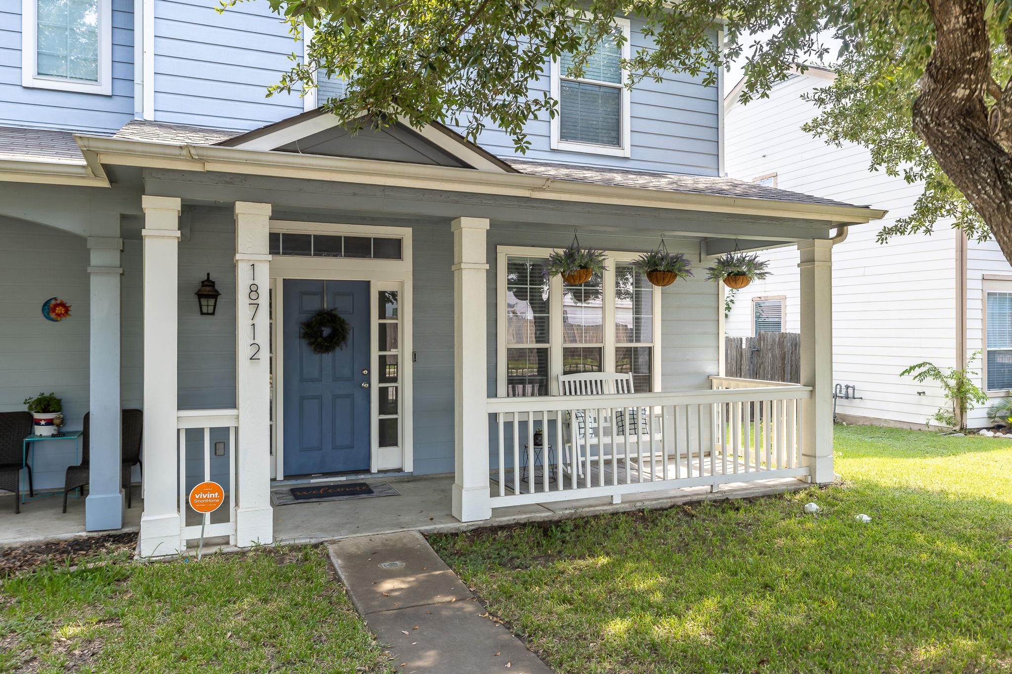 Listing photo 1 of 18712  Imperial Eagle Ln