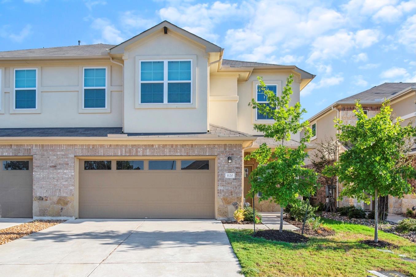 Listing photo 1 of 1120  La Conterra Blvd