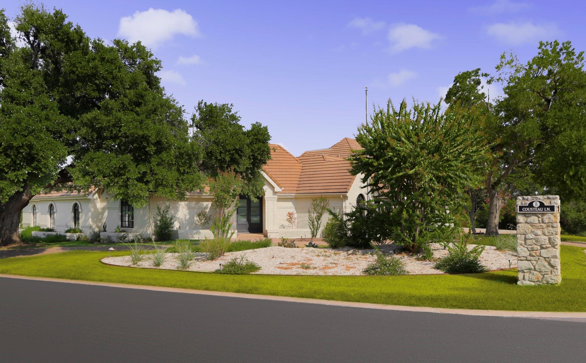 Listing photo 1 of 21  Cousteau Ln