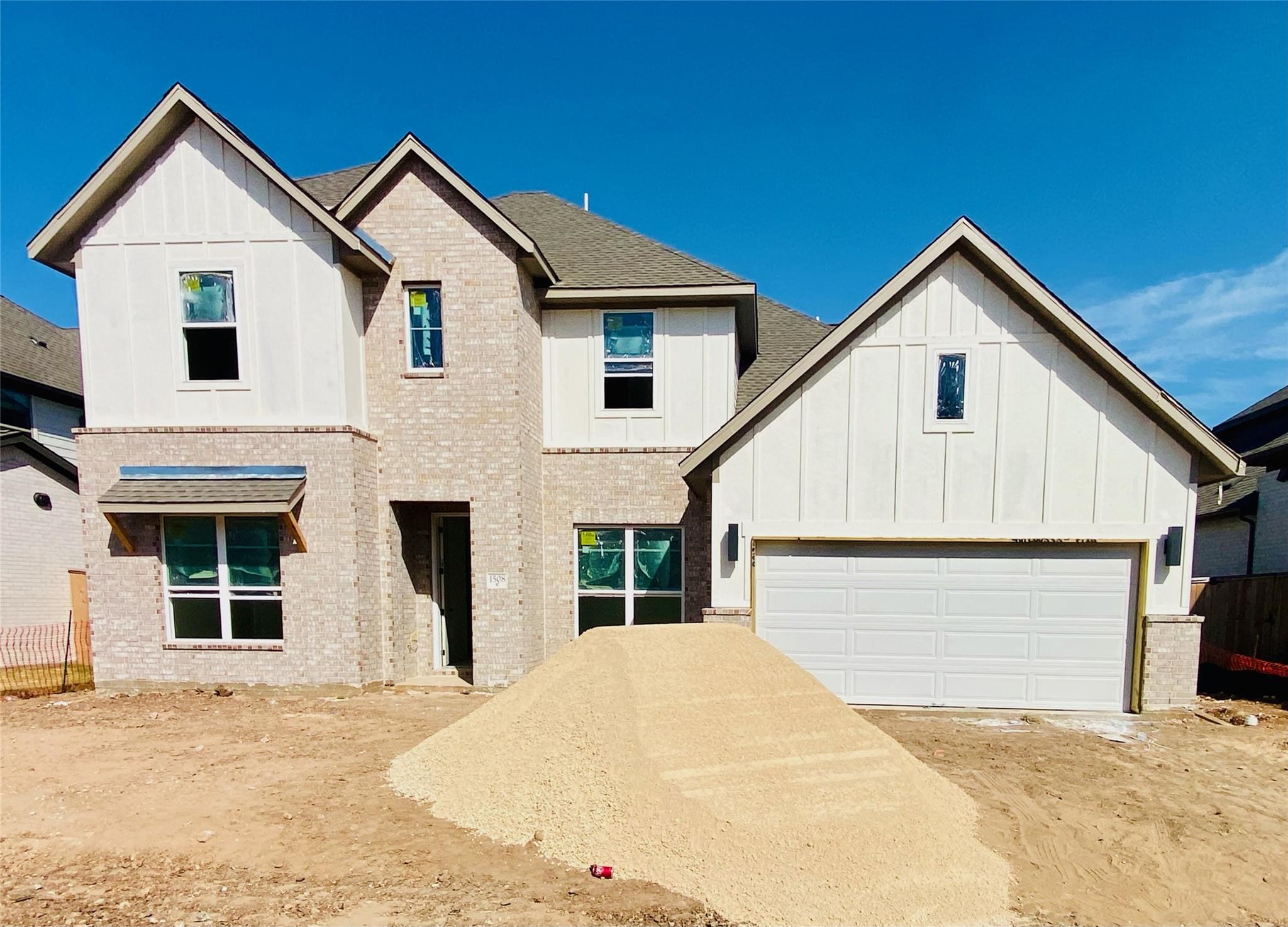 Listing photo 1 of 1421  Amanda Paige Dr