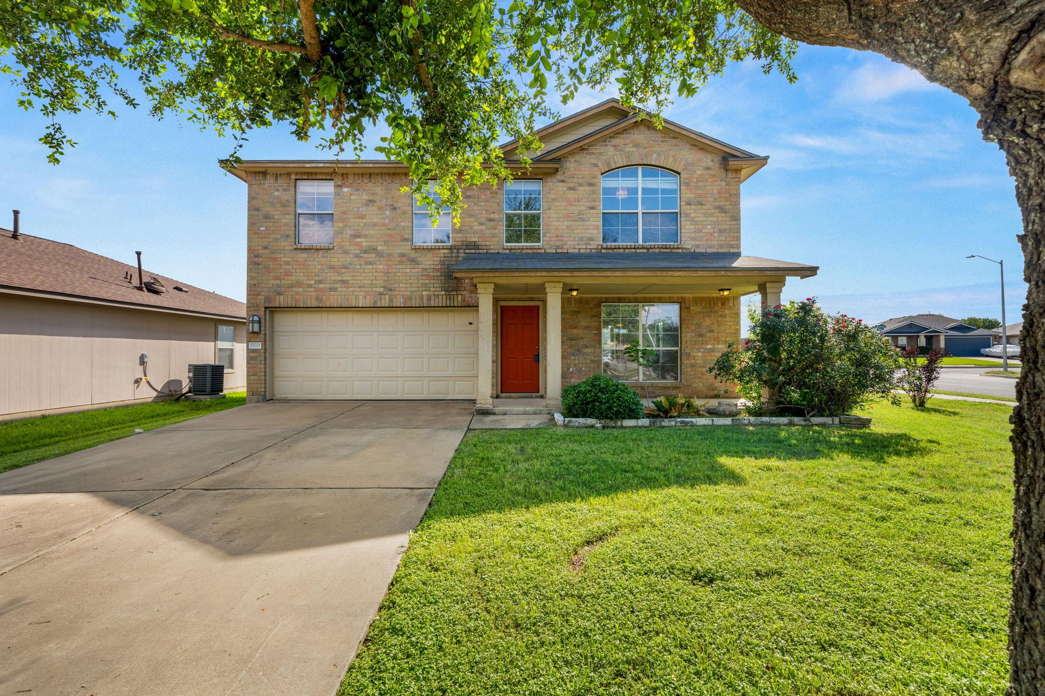 Listing photo 1 of 2700  Breezy Point Cv