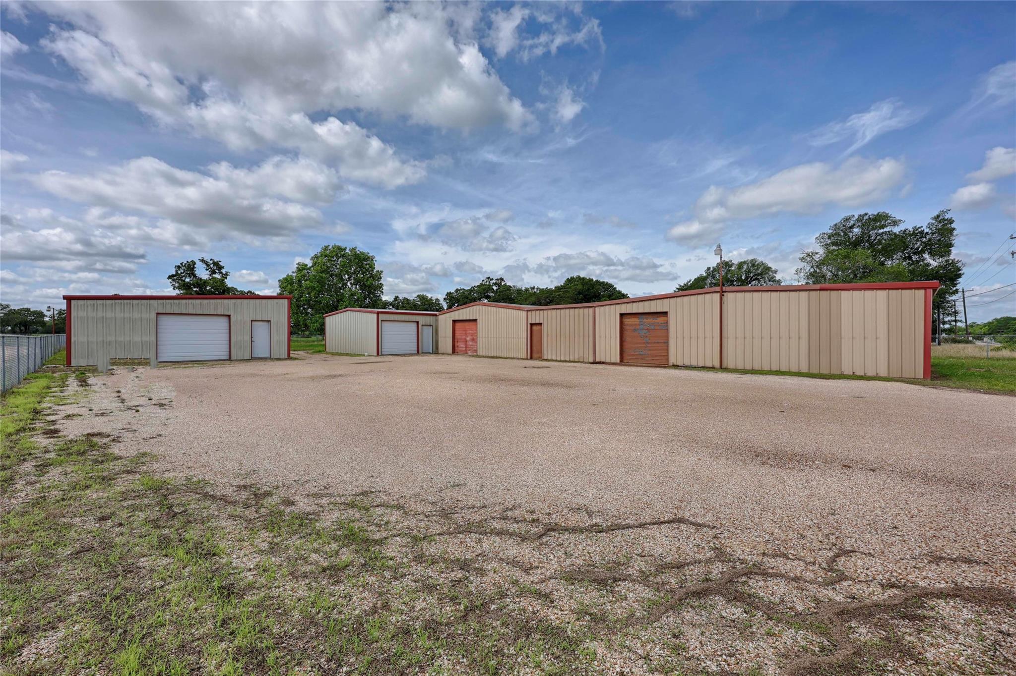Listing photo 1 of 1410  US Highway 90A East None