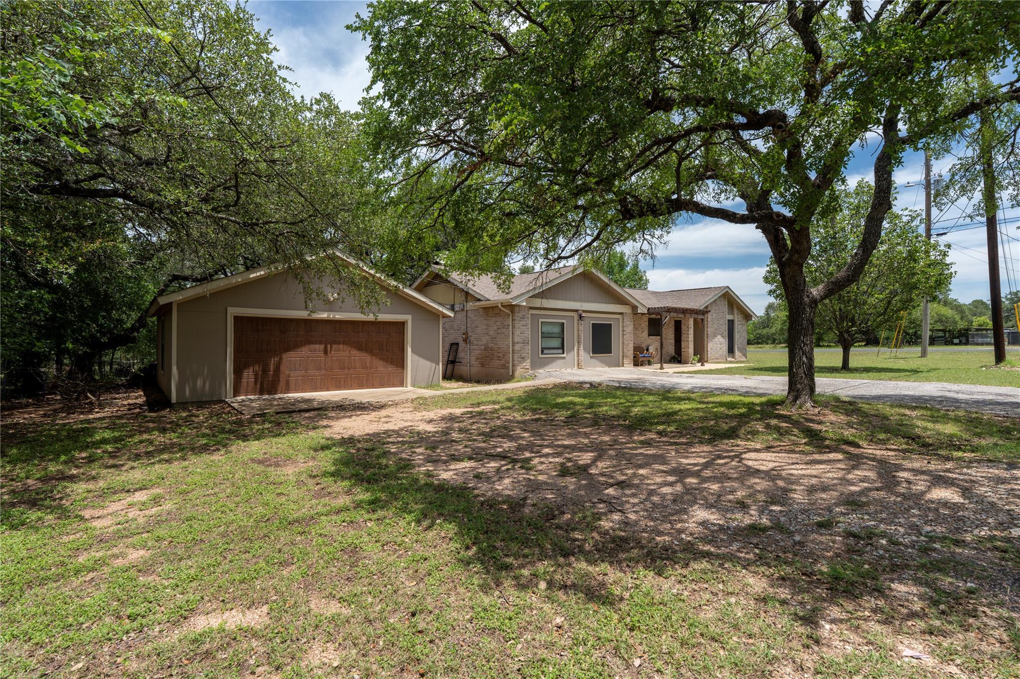 Listing photo 1 of 3201  Palo Duro Ct