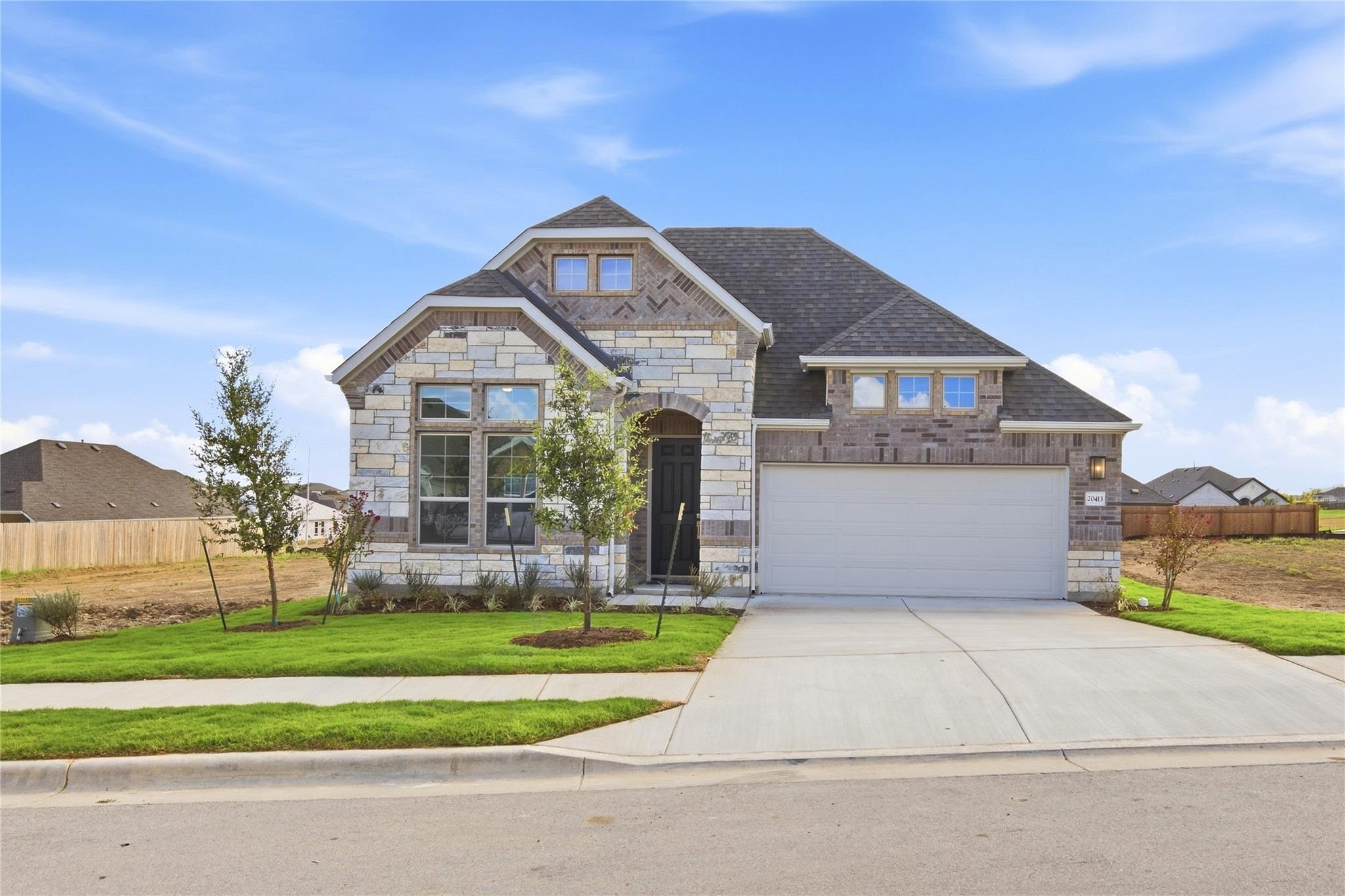 Foto de la propiedad en venta 1 de 20413  Gillbrand Rd