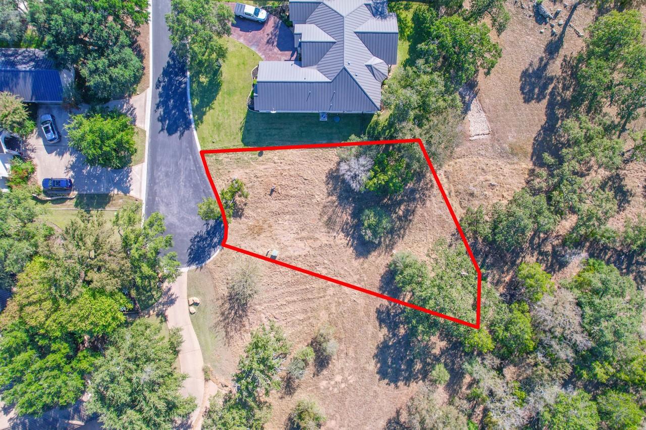 Listing photo 1 of 112  Jade St