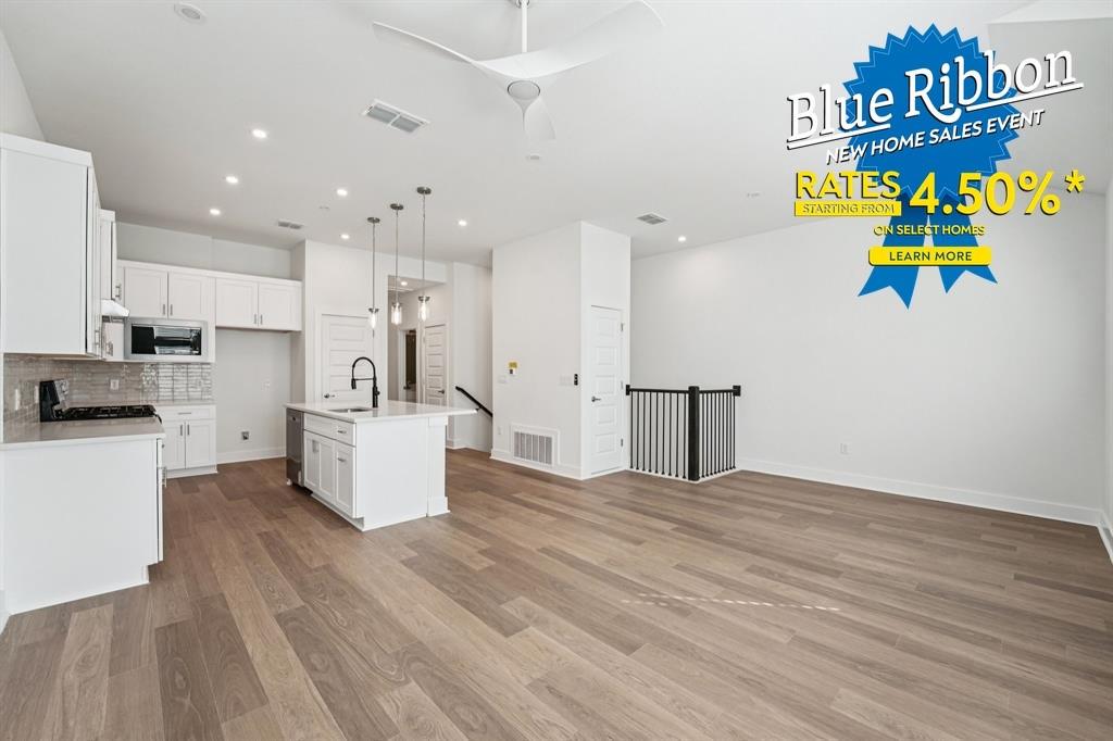 Listing photo 1 of 200 W 56th St  #8101