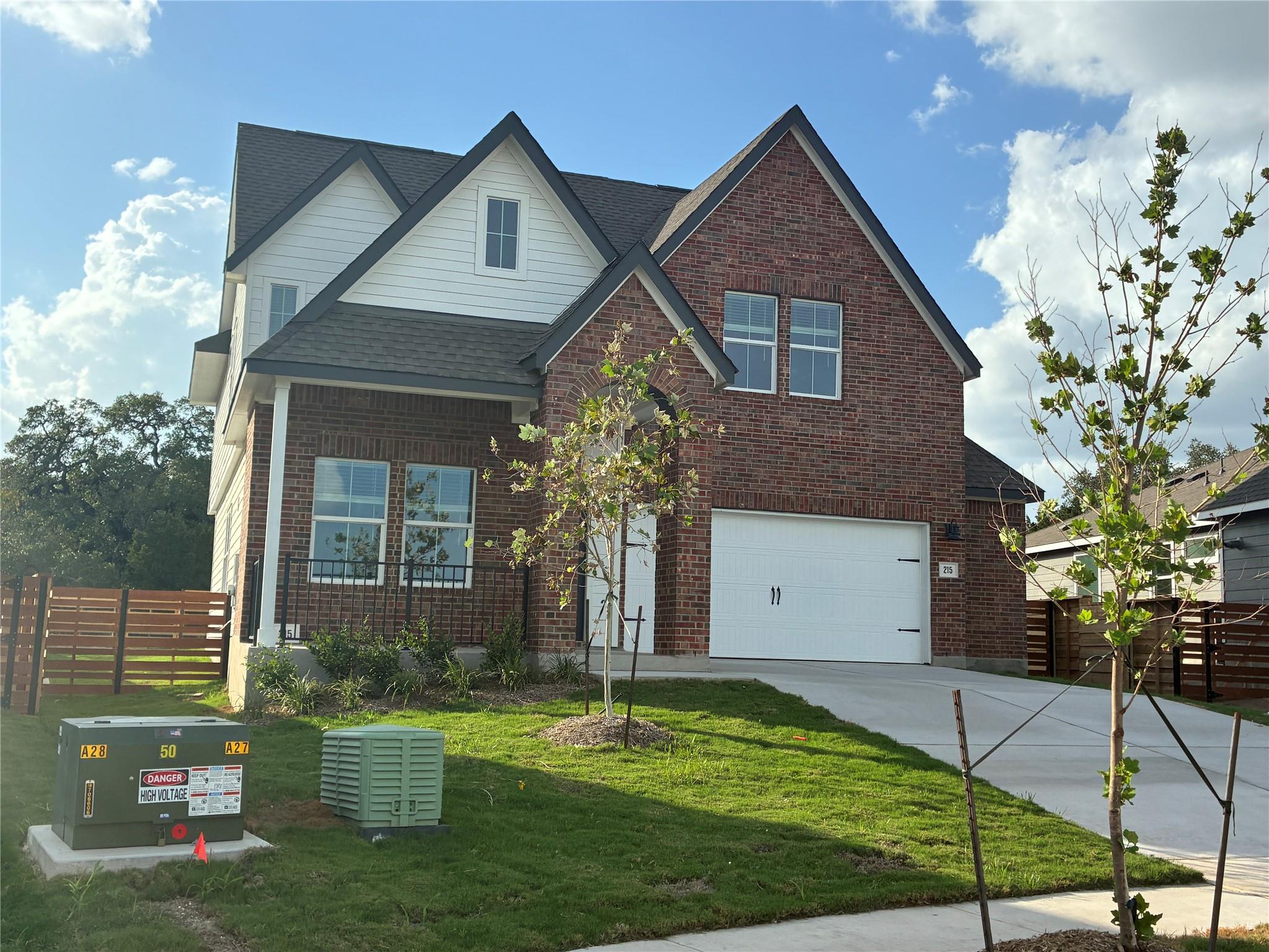 Listing photo of 215  PARSONS None