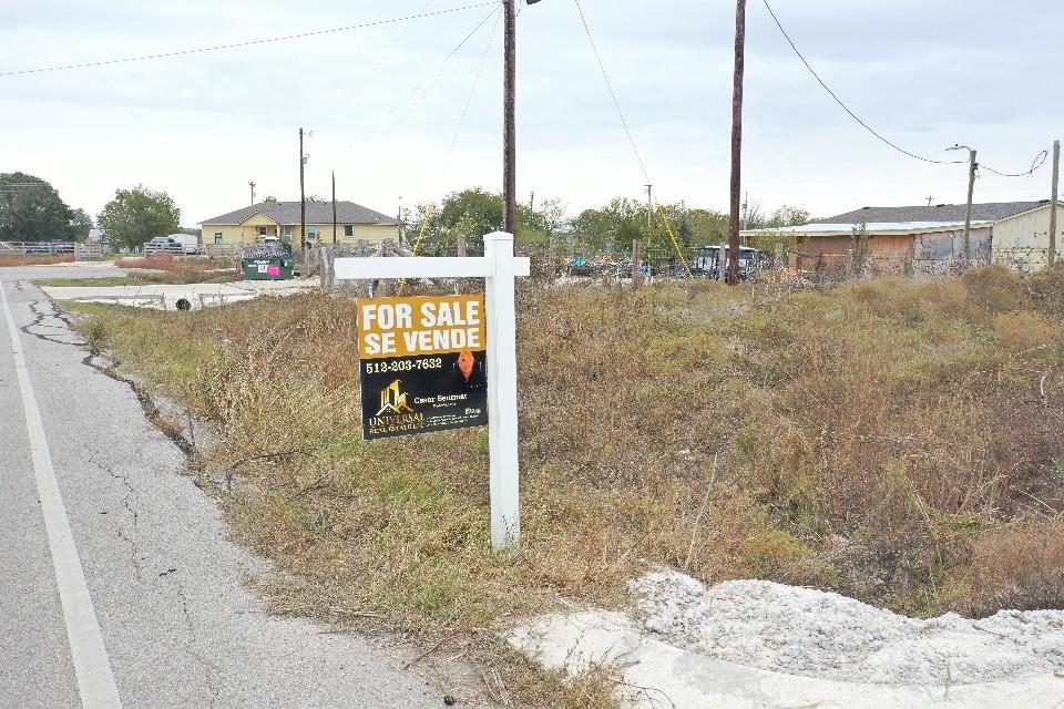 Listing photo 1 of 13312  Guatavita Ln