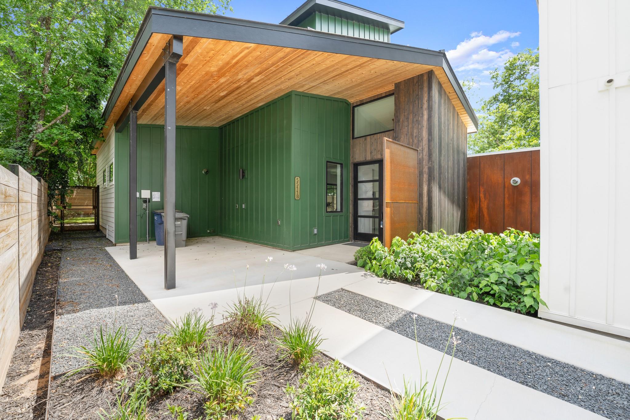 Listing photo 1 of 5511  Joe Sayers Ave  #B
